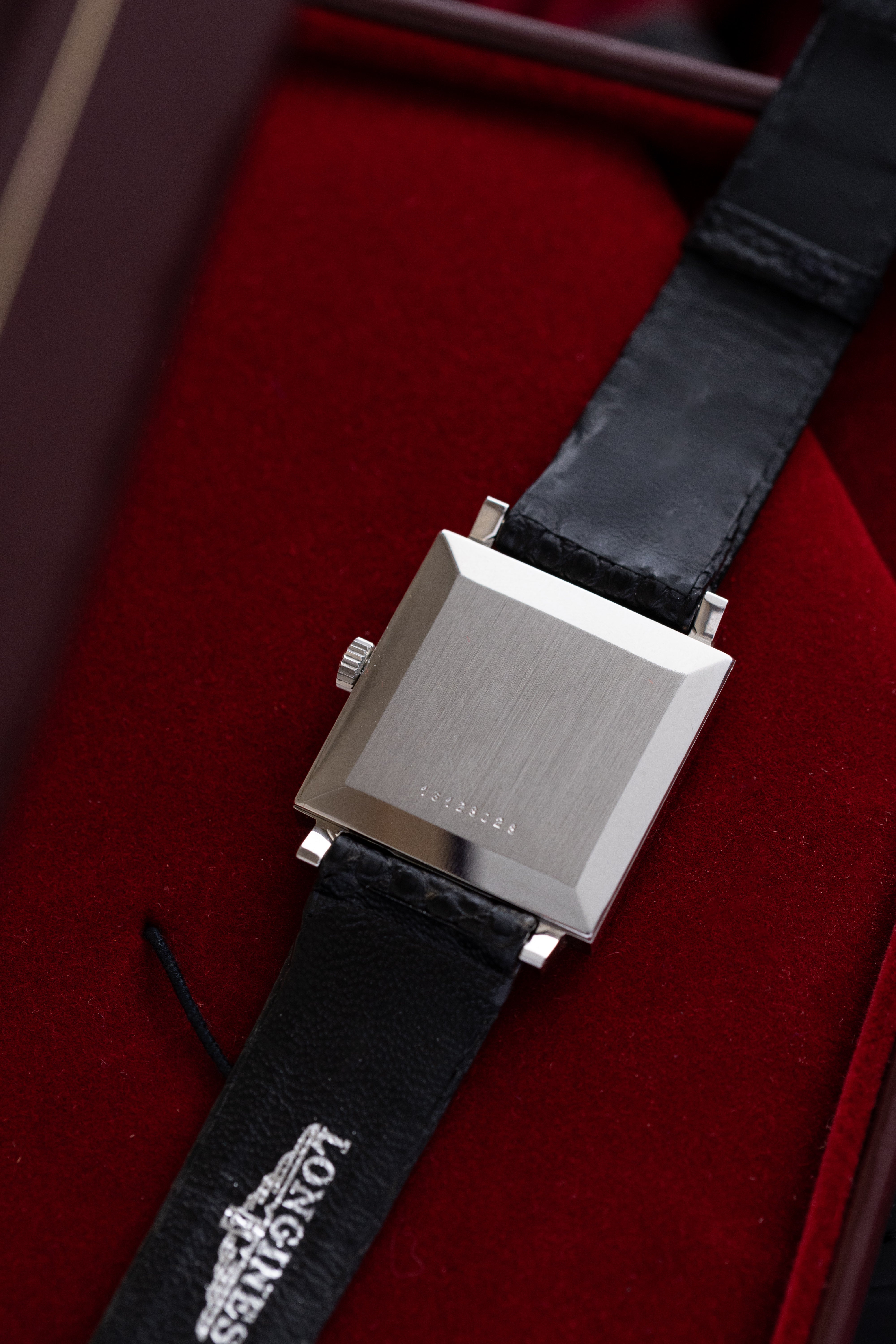 Vintage Longines Square Tank, Linen Silver Dial, Swiss Watch from 1970's - DuMarko
