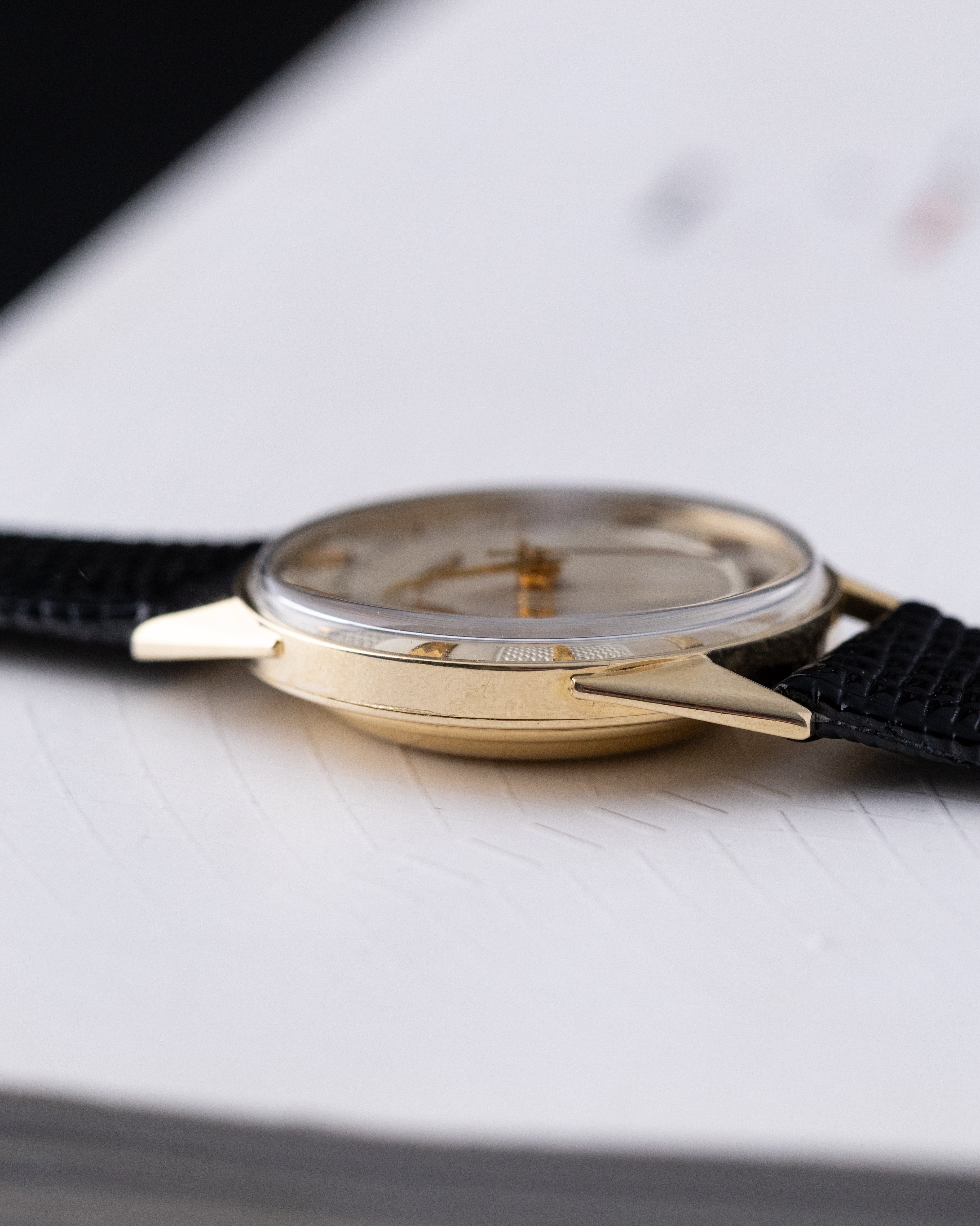 Vintage Longines x Wittnauer, 14K Solid Gold Dress Watch with Guilloché Dial from 1954 - DuMarko