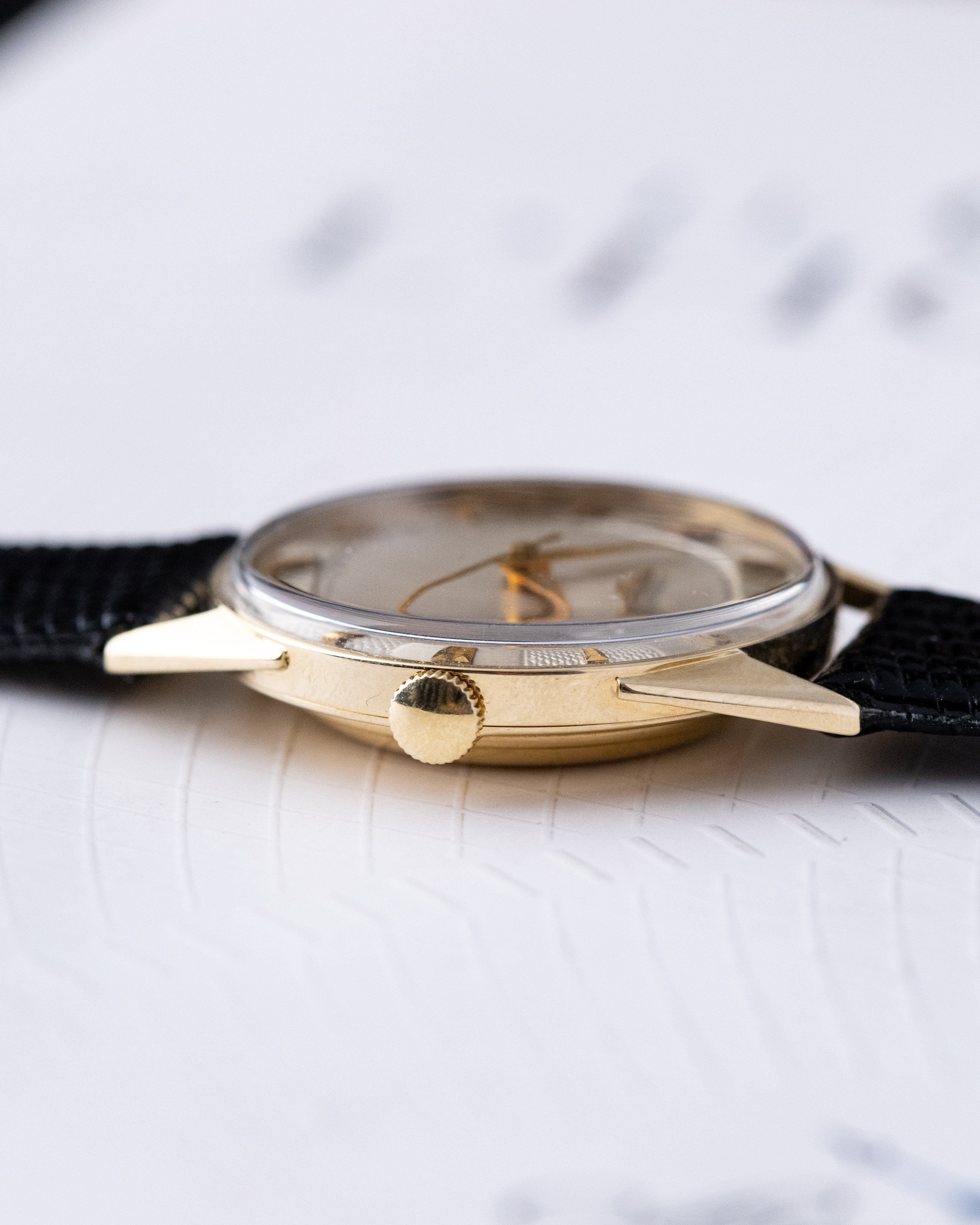Vintage Longines x Wittnauer, 14K Solid Gold Dress Watch with Guilloché Dial from 1954 - DuMarko