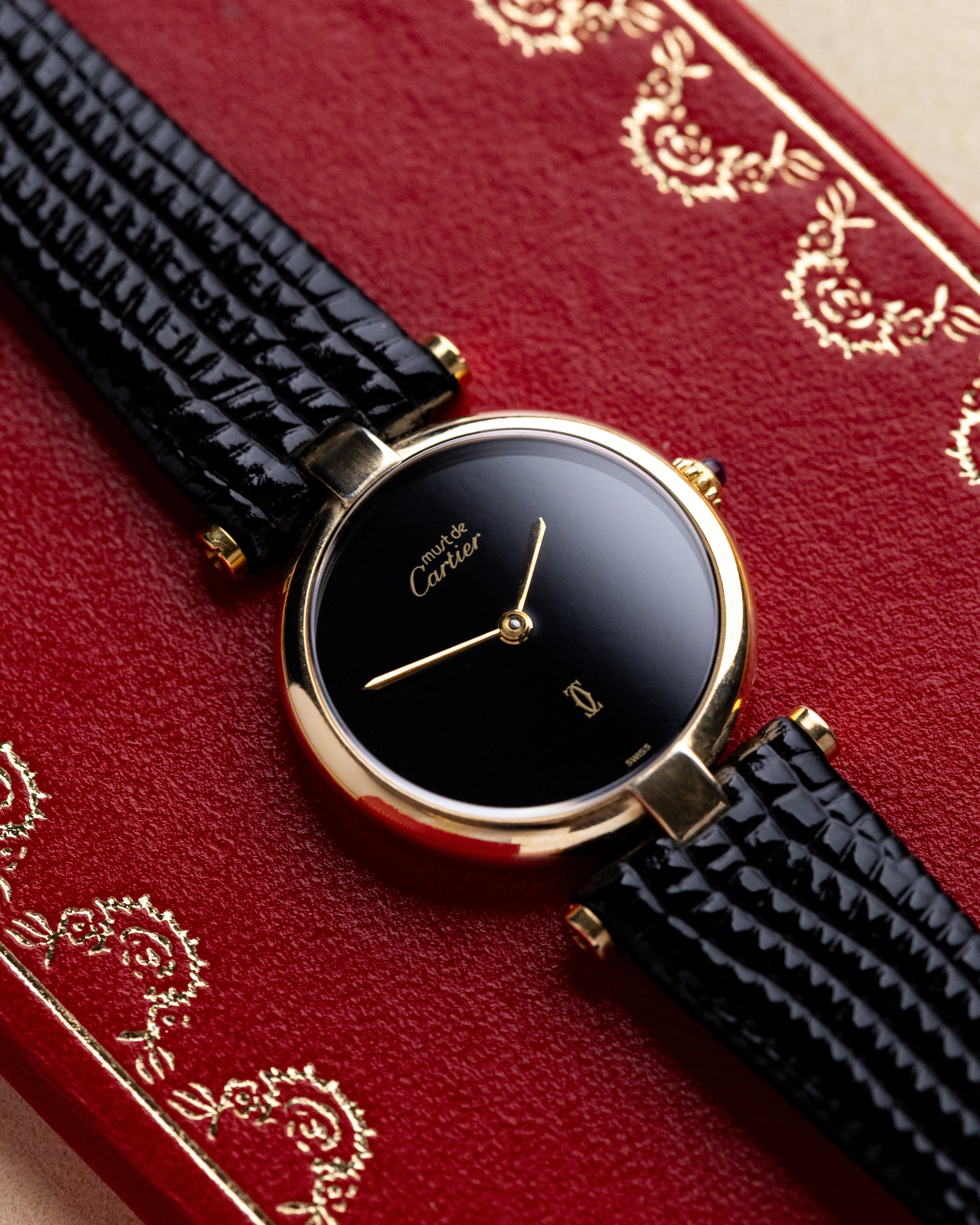 Vintage Must de Cartier Vendome Quartz, “Onyx” Style Black Dial, Original Box and Documents (Full Set) - DuMarko