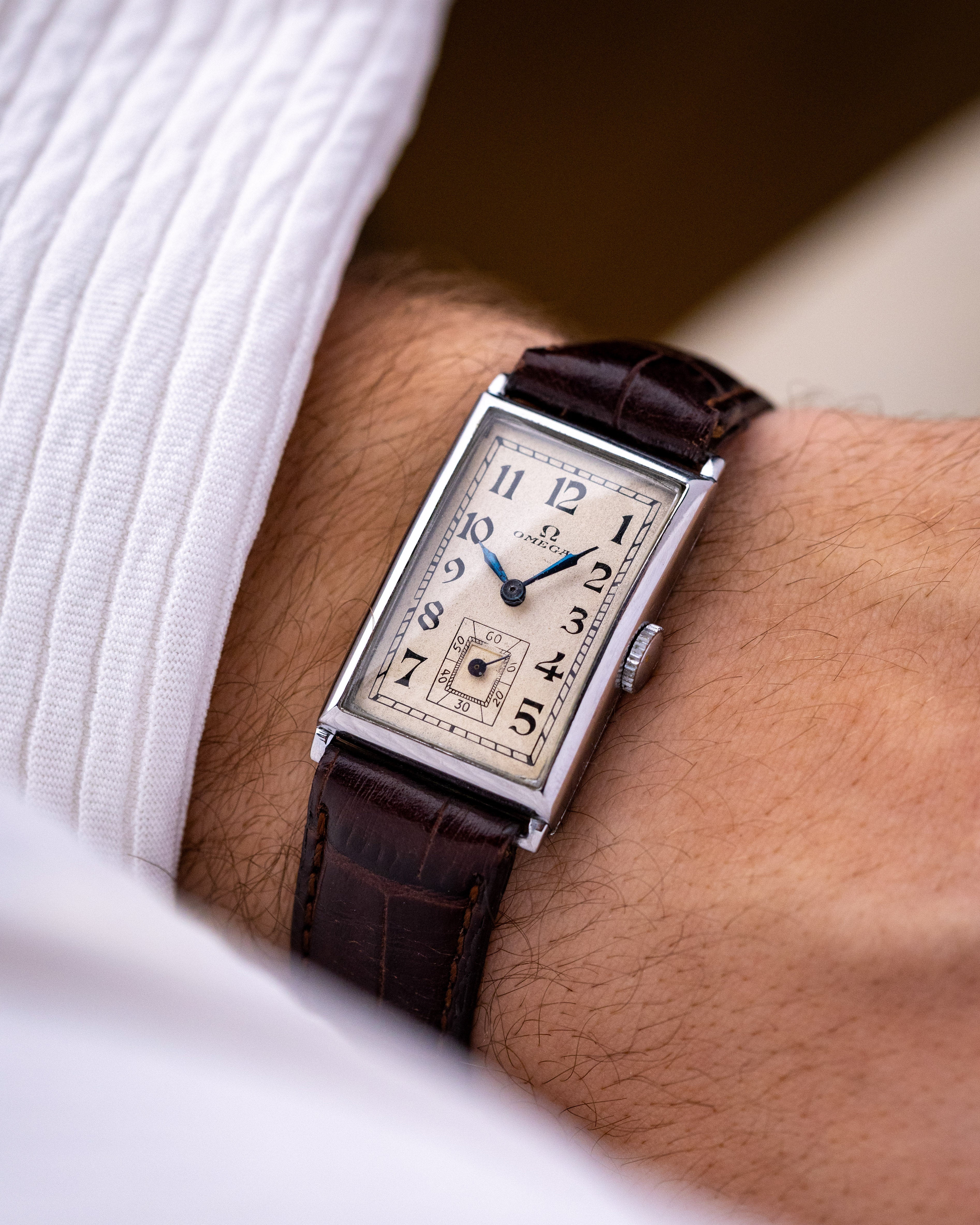 Vintage Omega Art Deco Tank, Swiss Watch, Arabic Numerals, Sub - second, Cal. 20F from 1932 - DuMarko