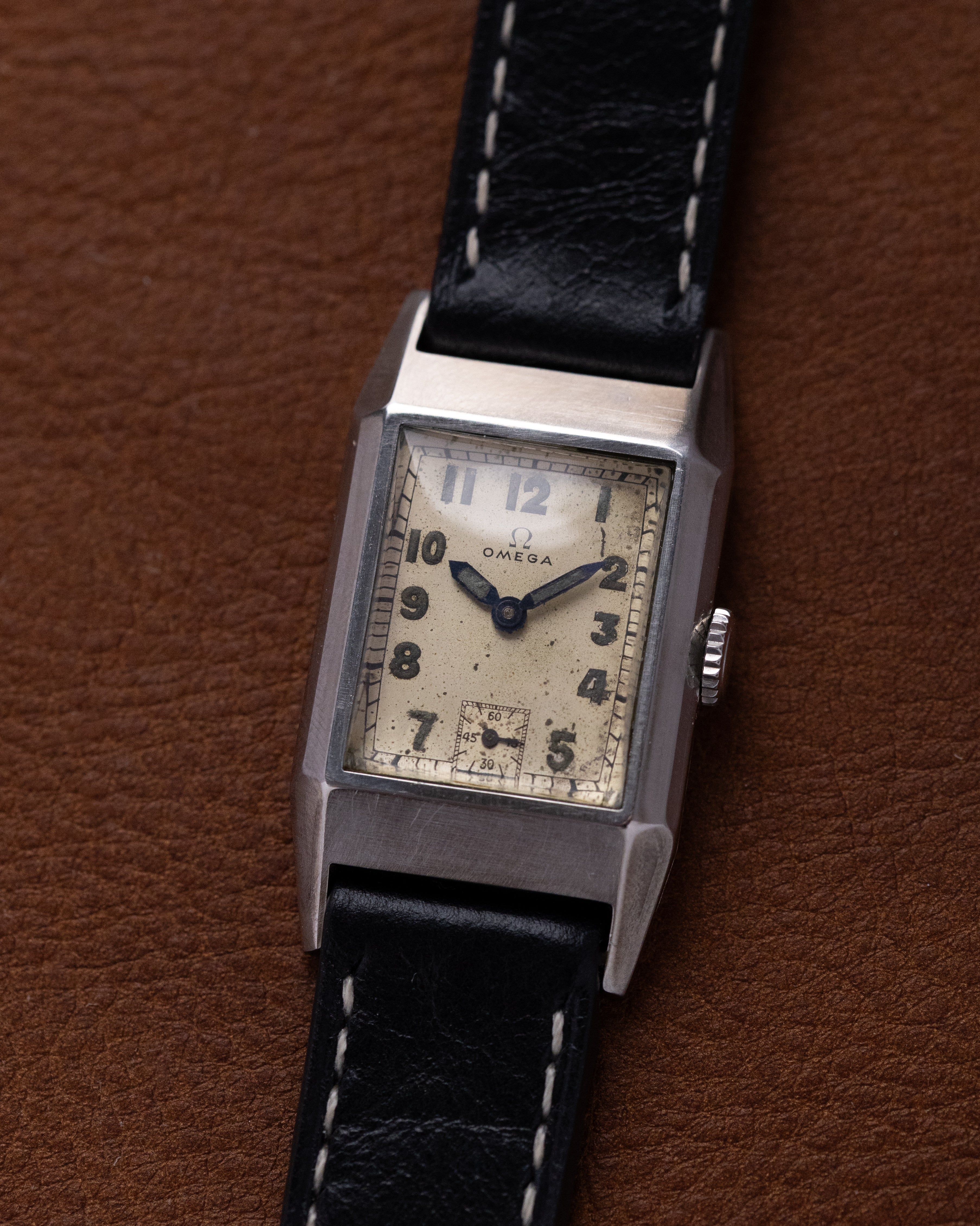 Vintage Omega Art Deco Tank, Swiss Watch, Mechanical Cal. T17 from 1935 - DuMarko