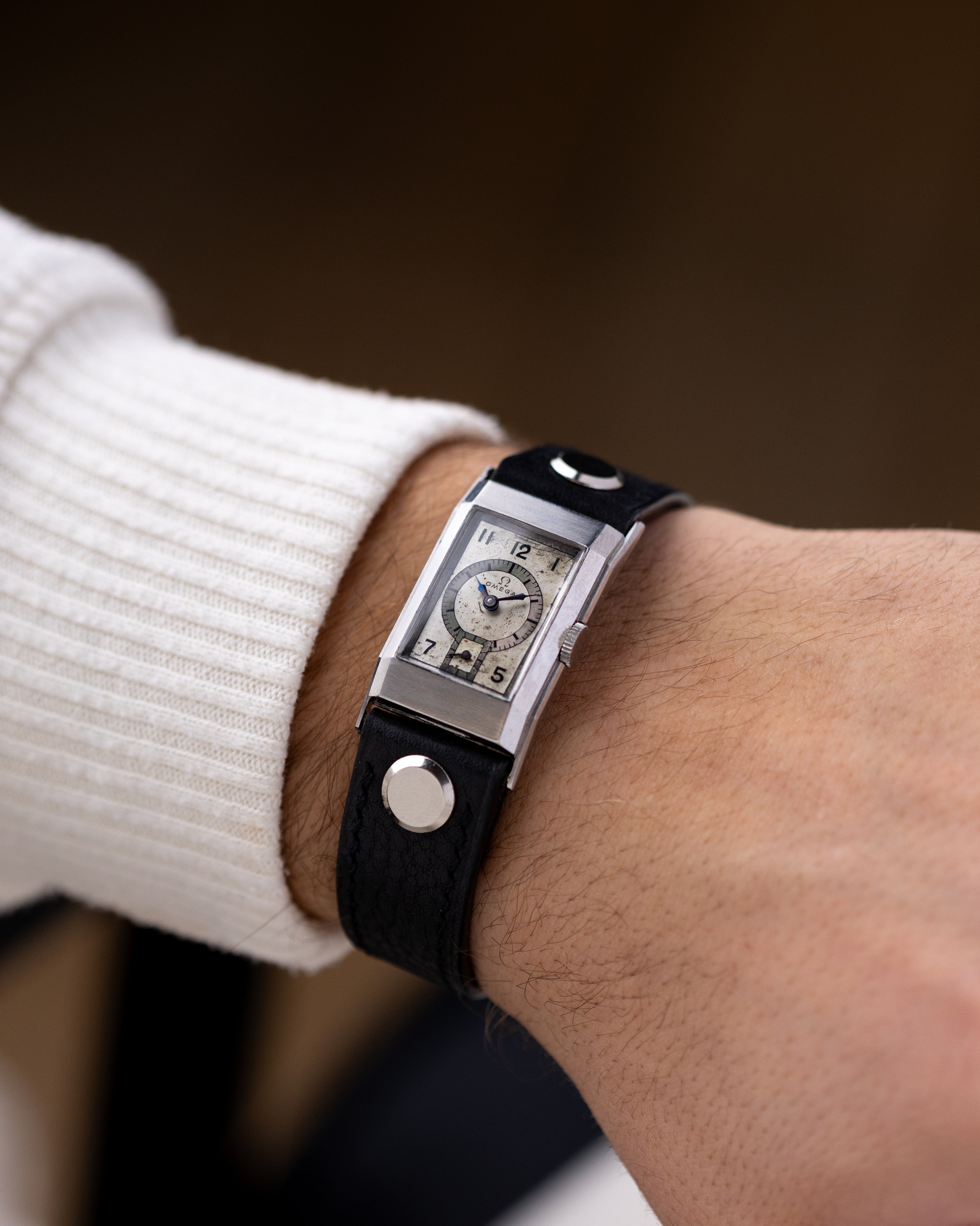 Vintage Omega Art Deco Tank, Swiss watch, Original Sector Dial, Mechanical Cal. T17 from 1935 - DuMarko