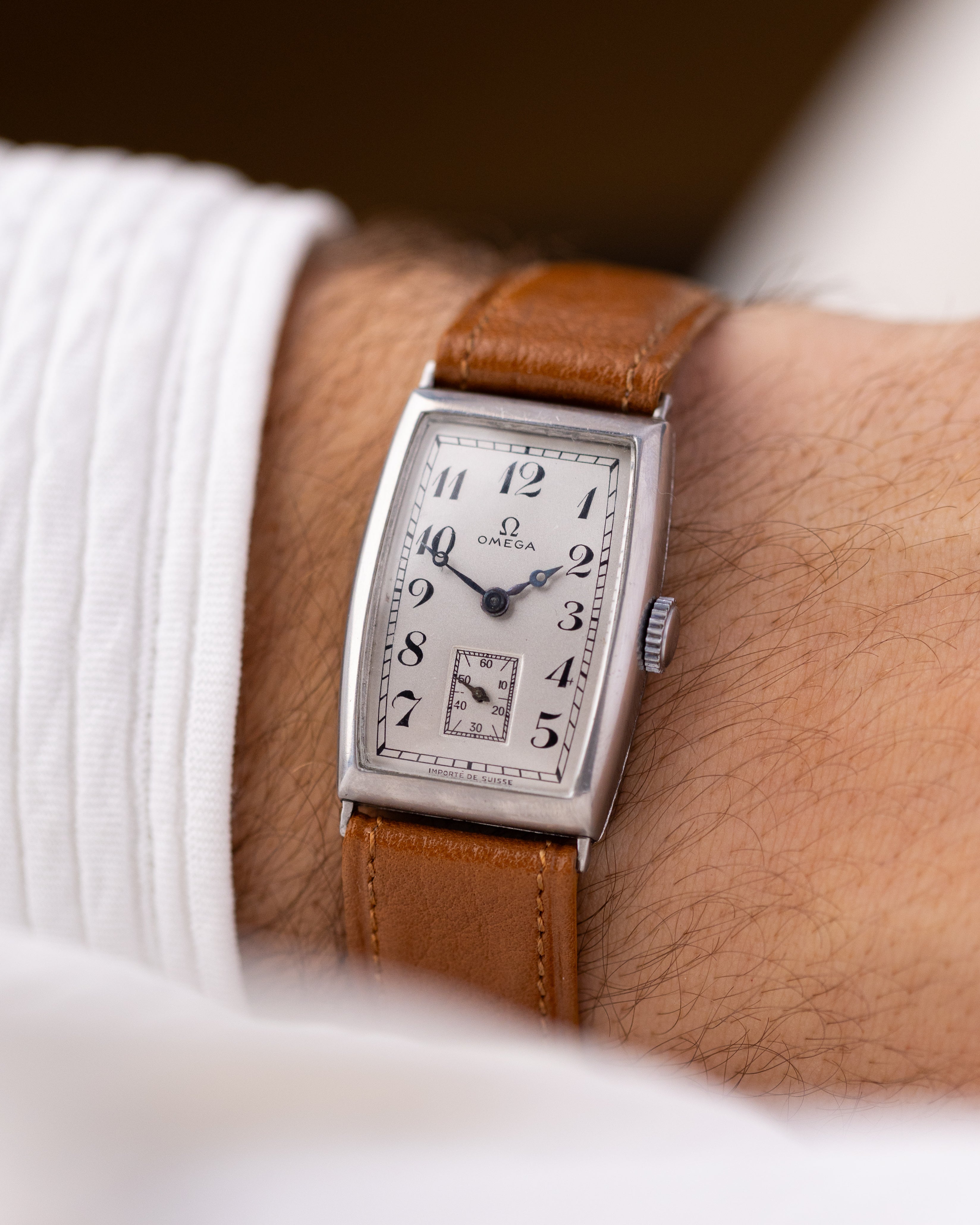 Vintage Omega Art Deco Tank, Tonneau (barrel - shaped) case, Cal. 20F from 1930 - DuMarko