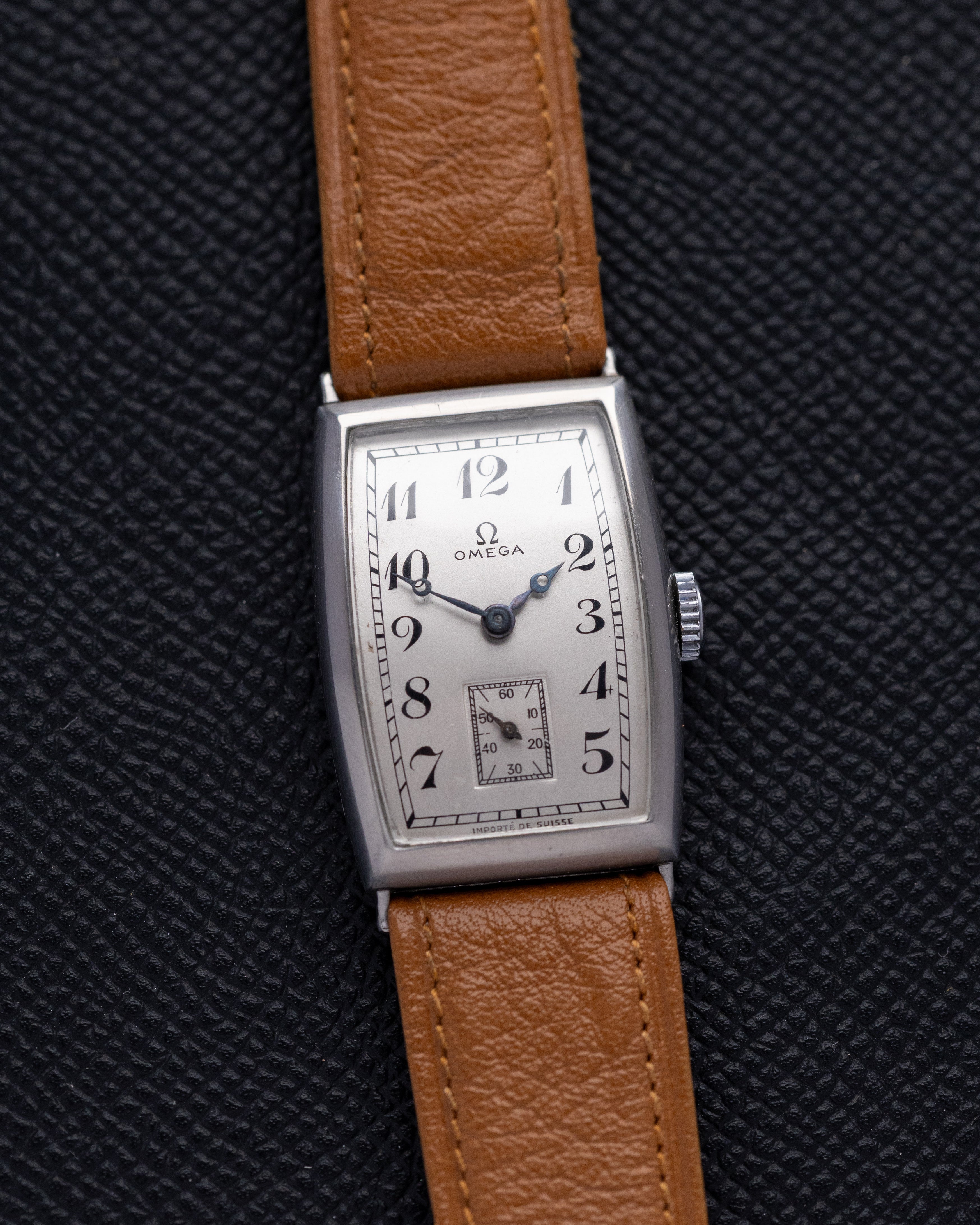 Vintage Omega Art Deco Tank, Tonneau (barrel - shaped) case, Cal. 20F from 1930 - DuMarko