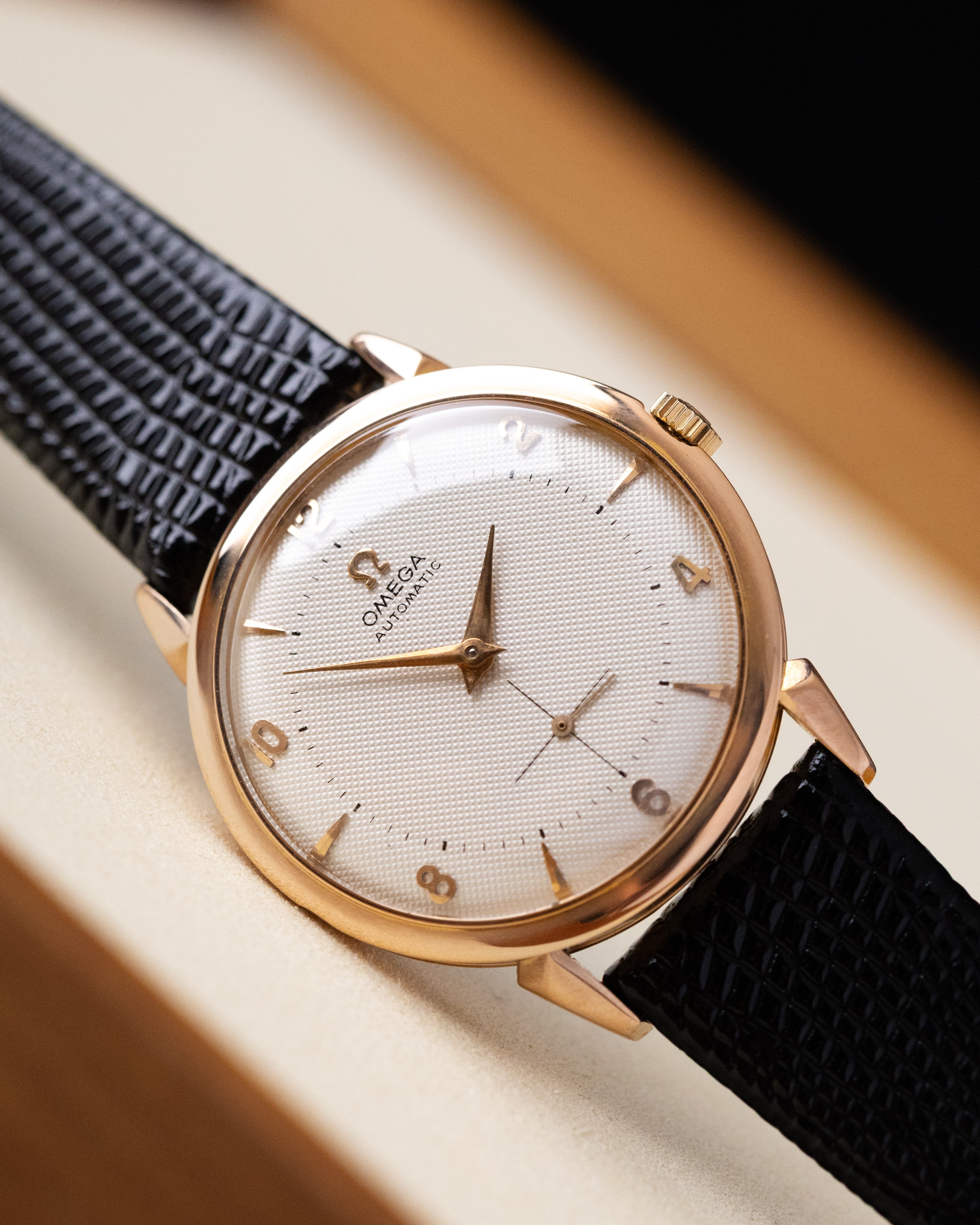 Vintage Omega Automatic, Honeycomb (Waffle) Crosshair Dial, Ref. 2709, Cal. 344 from 1952 - DuMarko