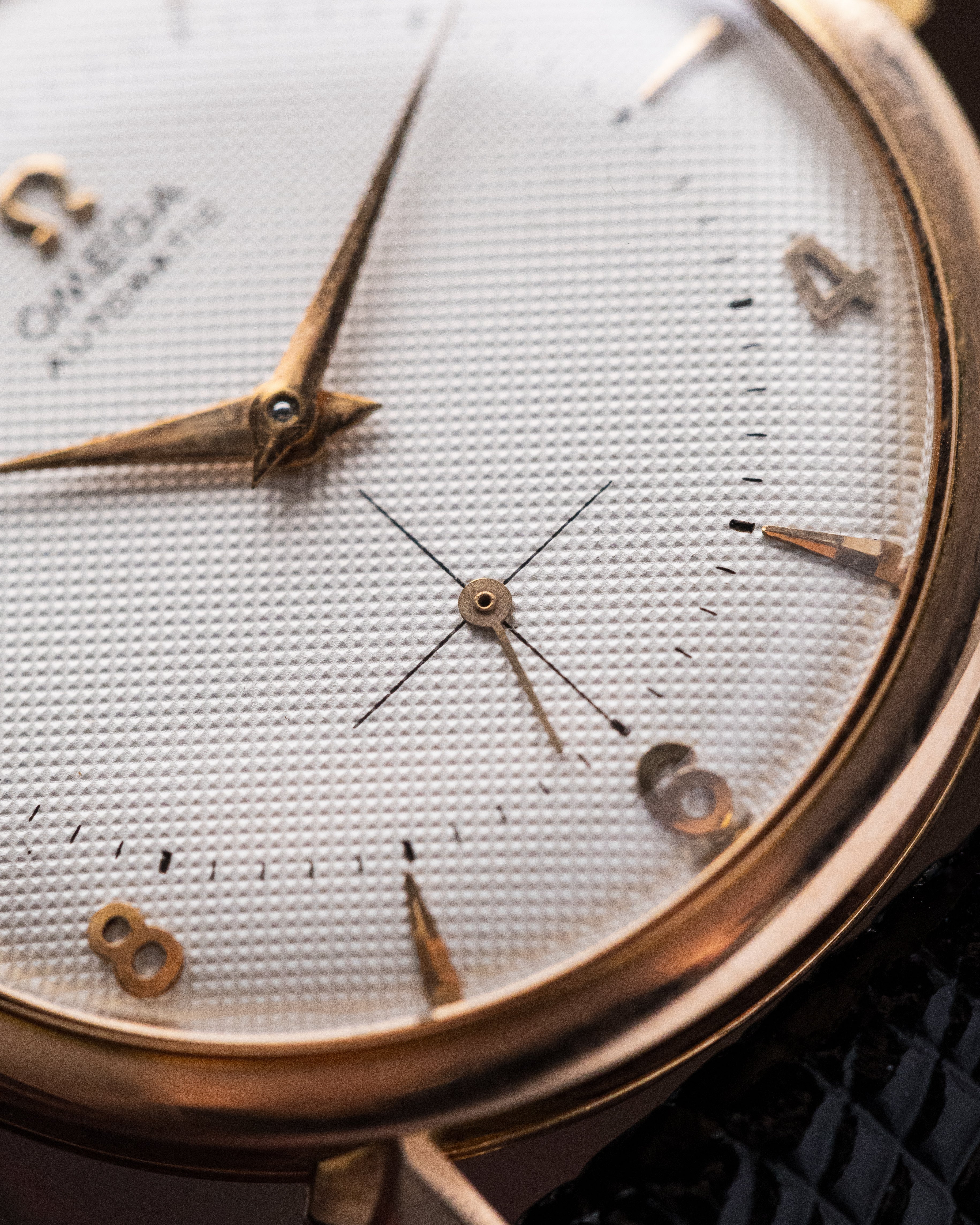 Vintage Omega Automatic, Honeycomb (Waffle) Crosshair Dial, Ref. 2709, Cal. 344 from 1952 - DuMarko