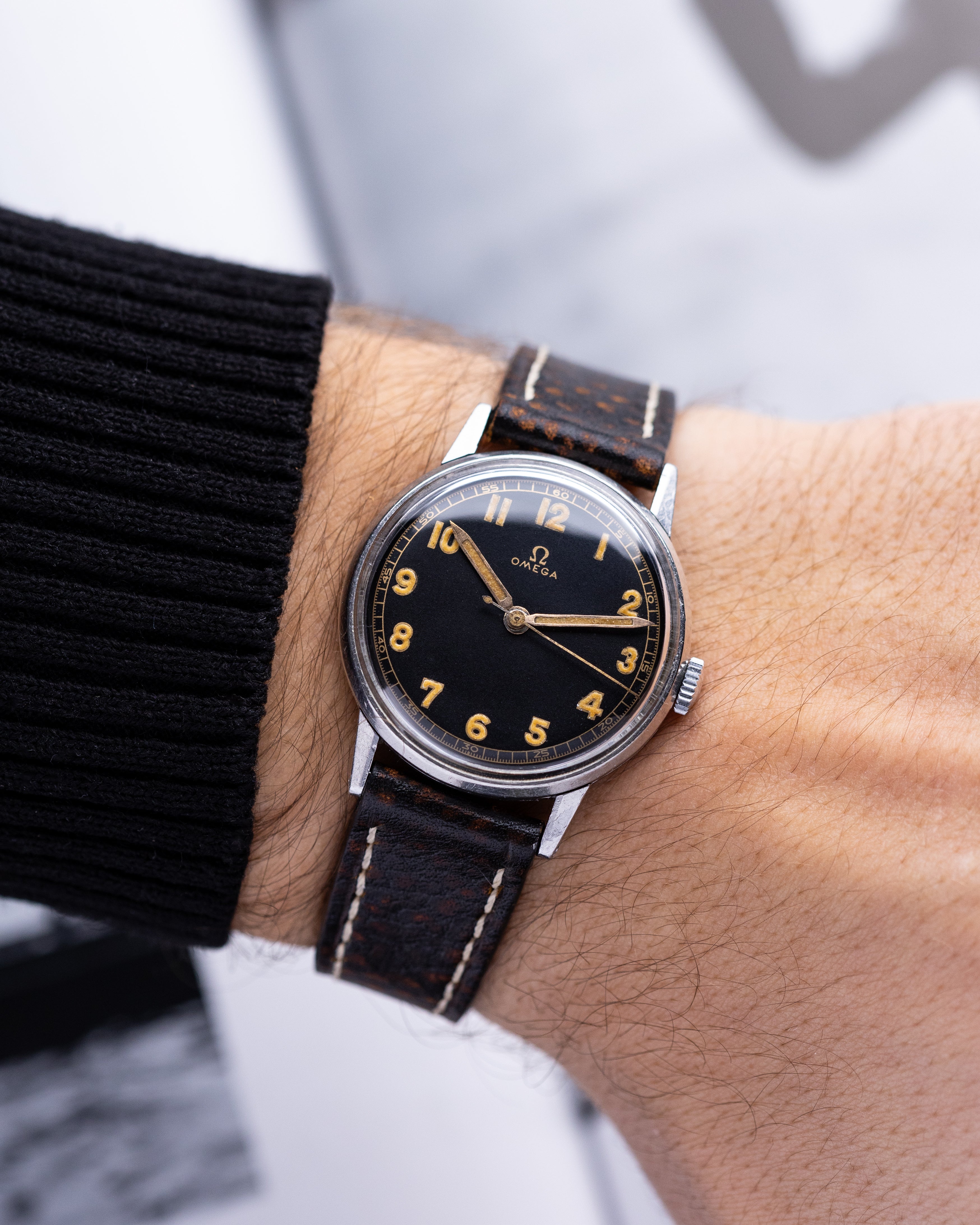 Vintage Omega, Black Gilded Dial, Swiss Made from 1943 - DuMarko