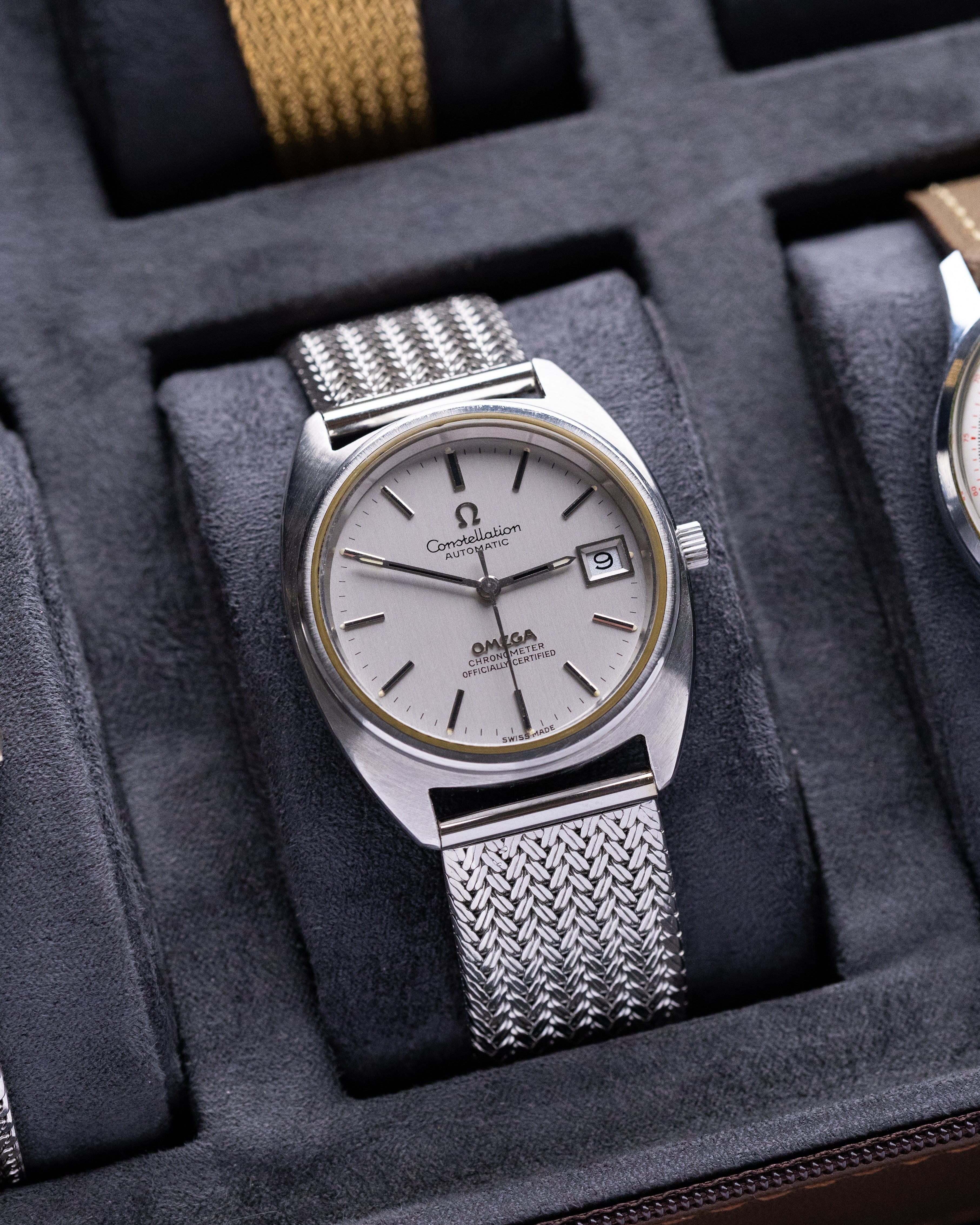 Vintage Omega Constellation Automatic Chronometer, C - shaped brushed case, Cal. 1011 from 1970's - DuMarko