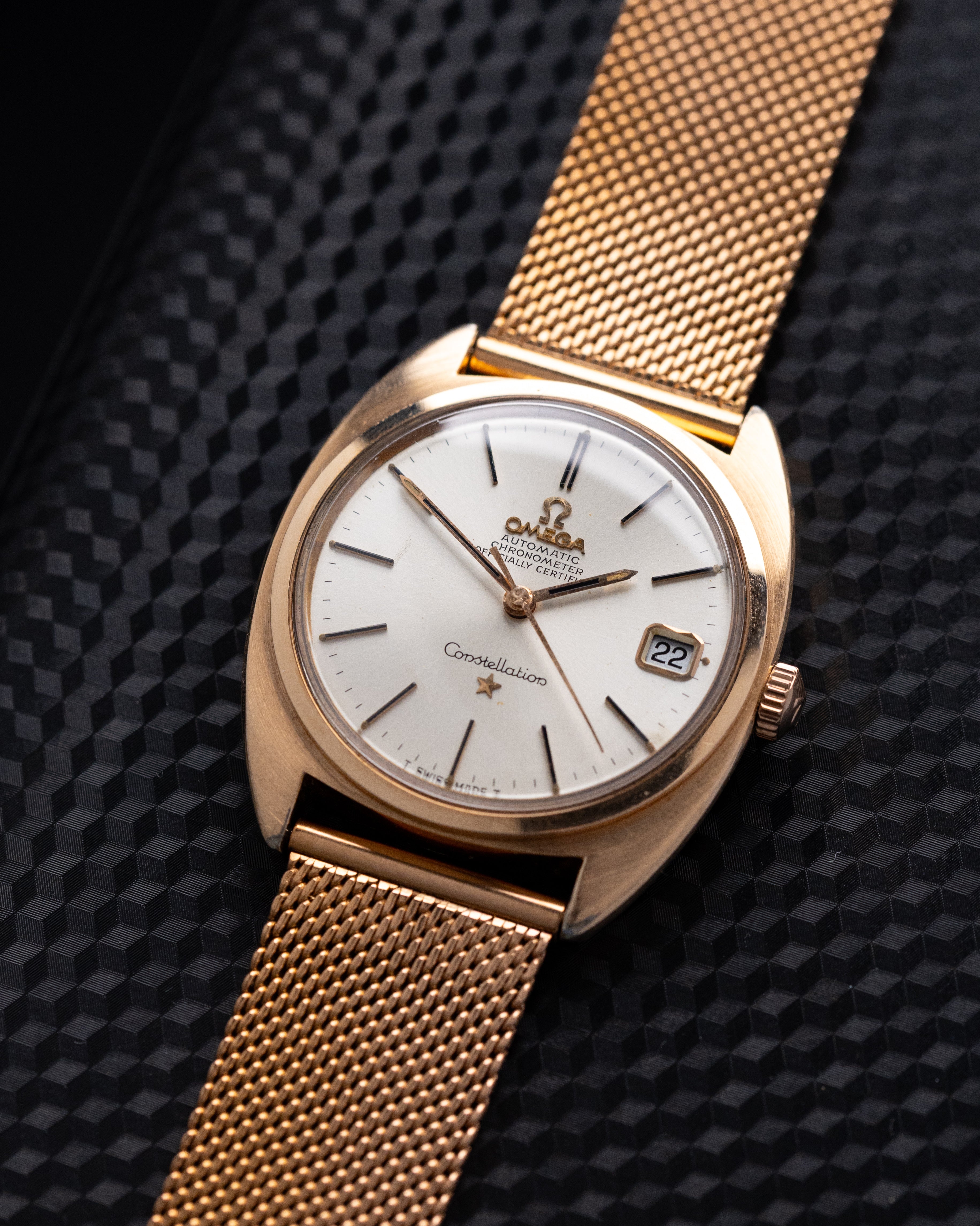 Vintage Omega Constellation C - shape, Cal. 564, Date Window, Gold - rose C - shape case, from 1960's - DuMarko