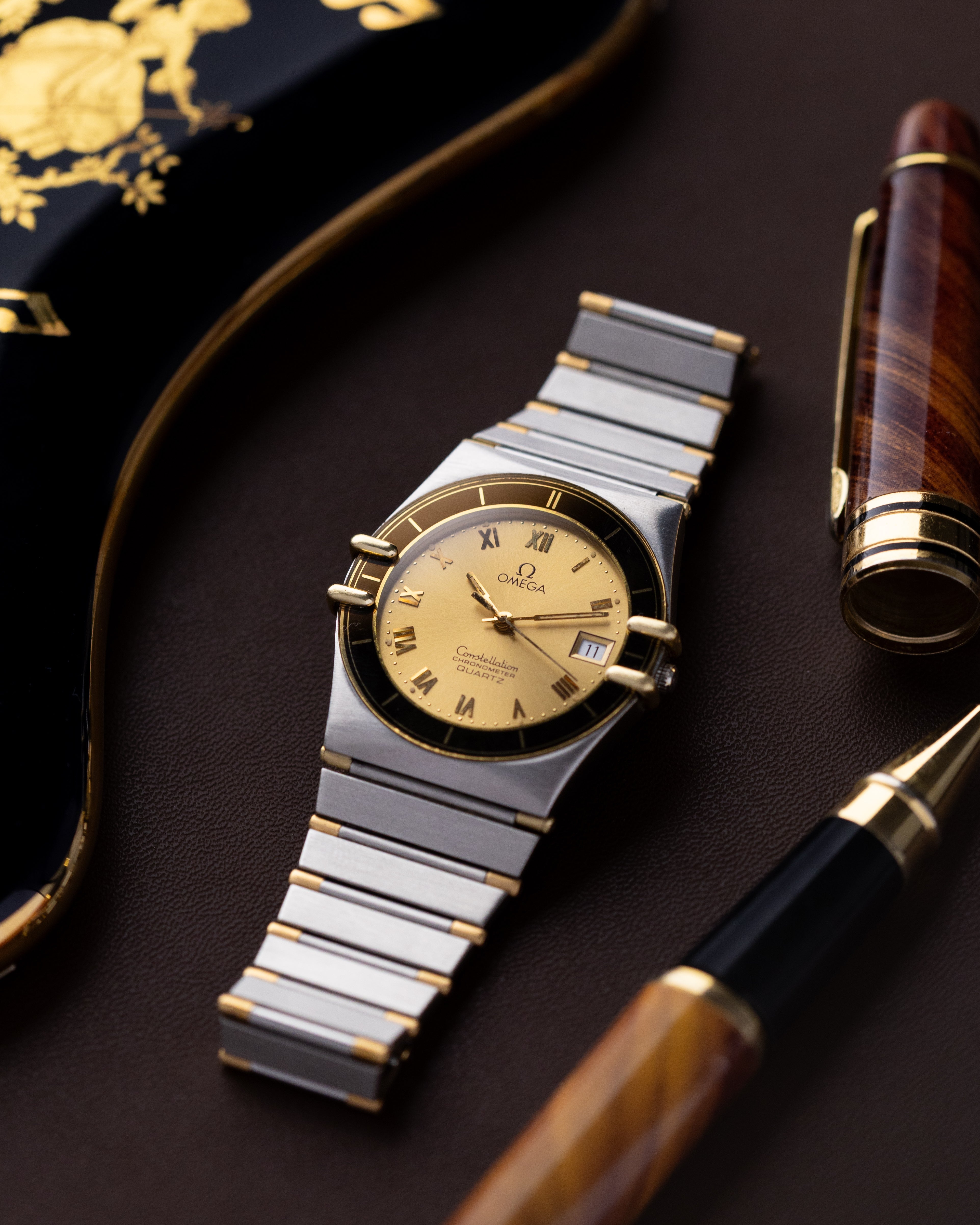 Vintage Omega Constellation Manhattan Date, Roman Numerals, Champagne Dial, Quartz Cal. 1422 from 1980s - DuMarko