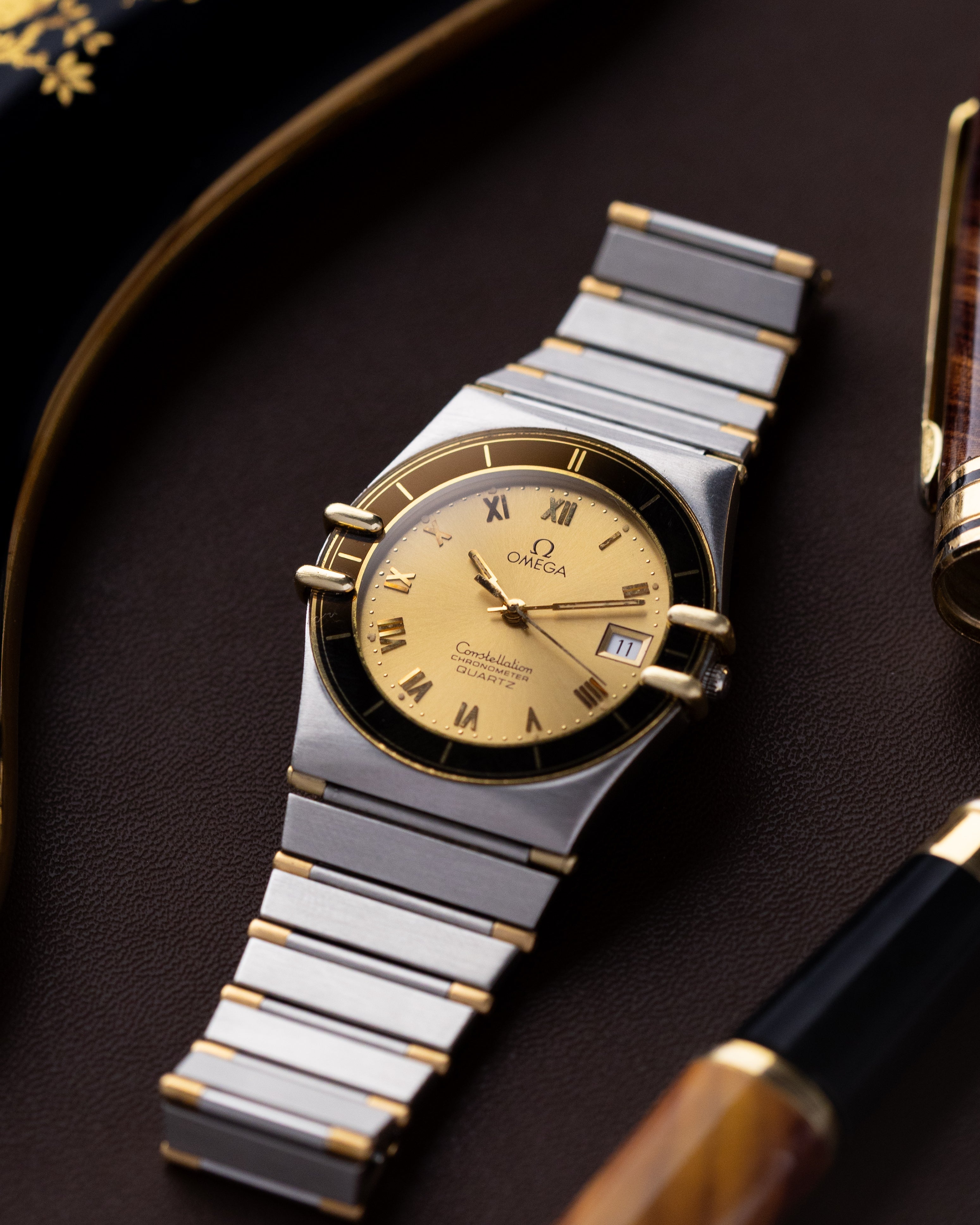 Vintage Omega Constellation Manhattan Date, Roman Numerals, Champagne Dial, Quartz Cal. 1422 from 1980s - DuMarko