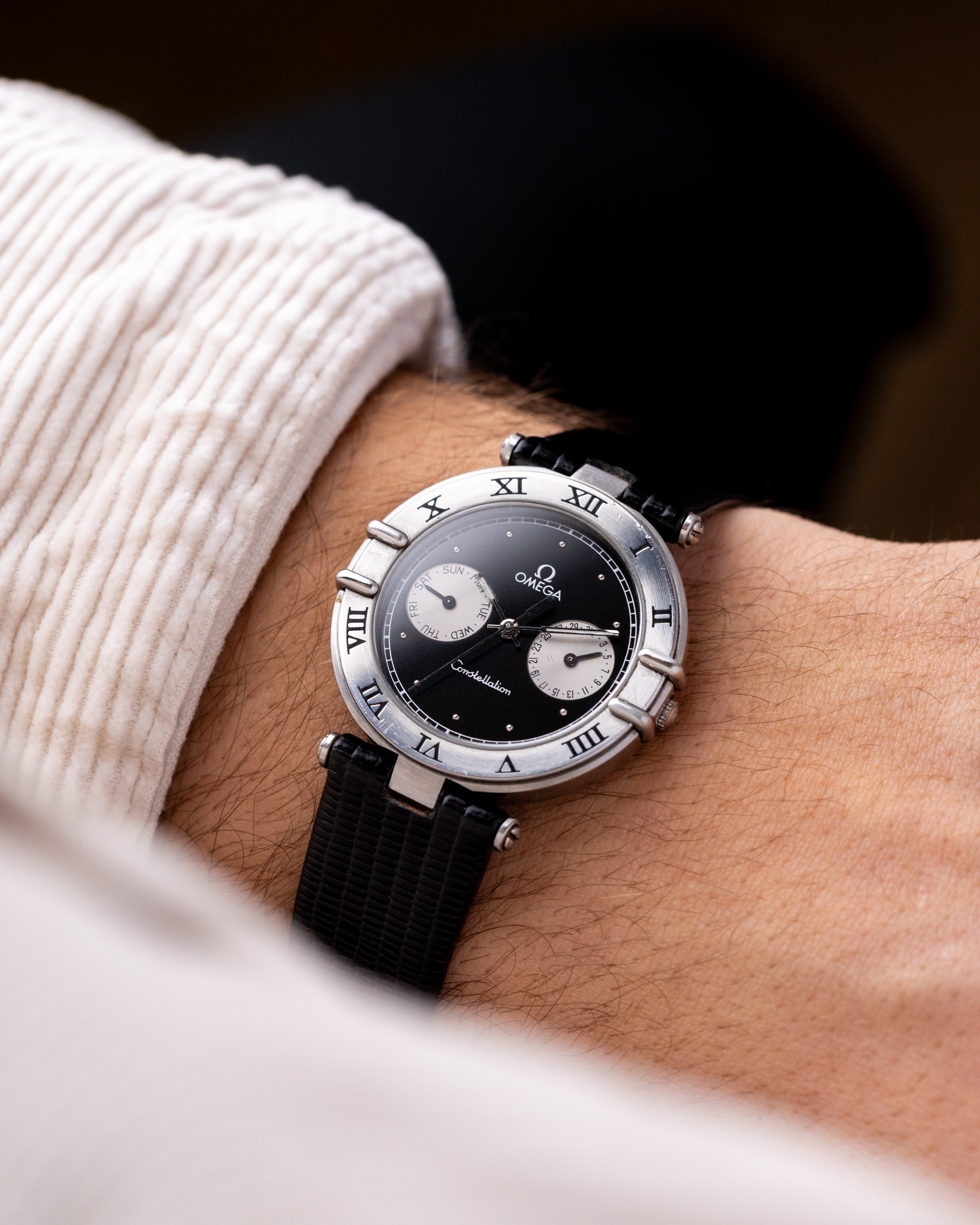 Vintage Omega Constellation Manhattan Day - Date Ref. 196.1070 Black Two - Tone Dial Roman Numeral Bezel - DuMarko