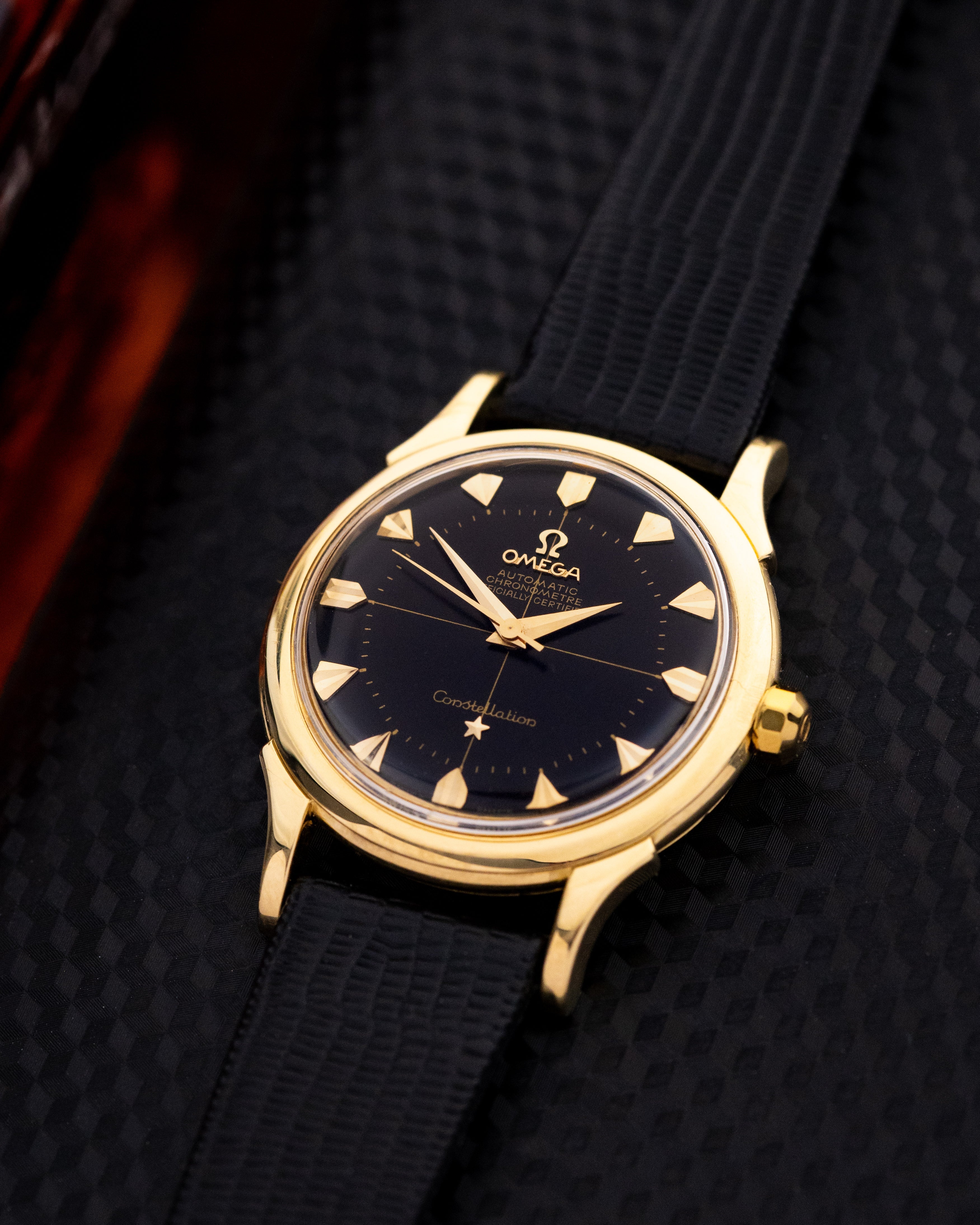 Vintage Omega Constellation, Ref. 2852/2853 SC, Solid 18K Gold Case, Black Crosshair Dial, 1956 Cal. 505 - DuMarko