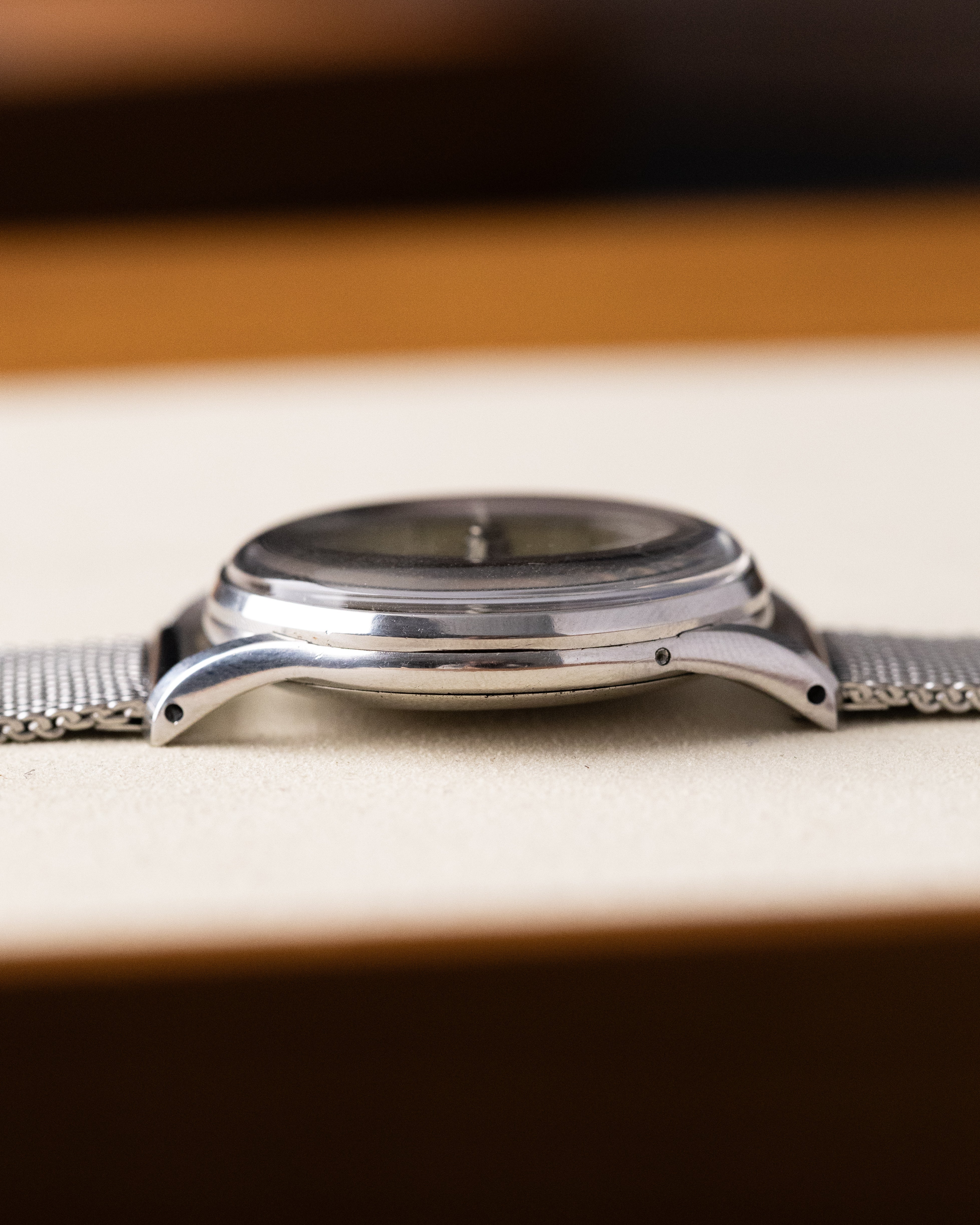 Vintage Omega Cosmic, Moonphase Triple Calendar, Ref. 2471/1, Original Radium dial from 1944 - DuMarko