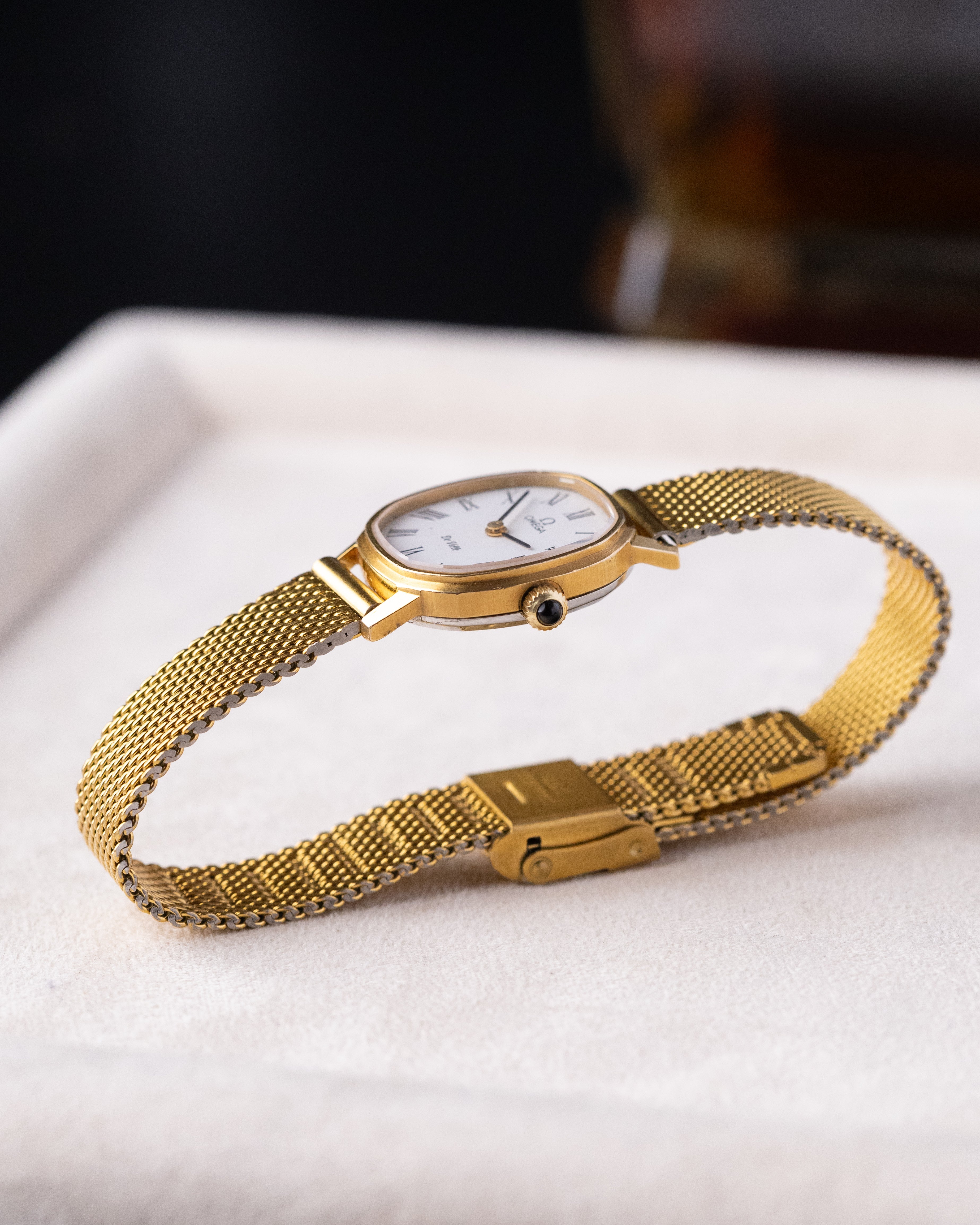 Vintage Omega De Ville Ladies Swiss Watch, Roman Numerals, Cabochon Crown, Cal. 625 from 1978 - DuMarko