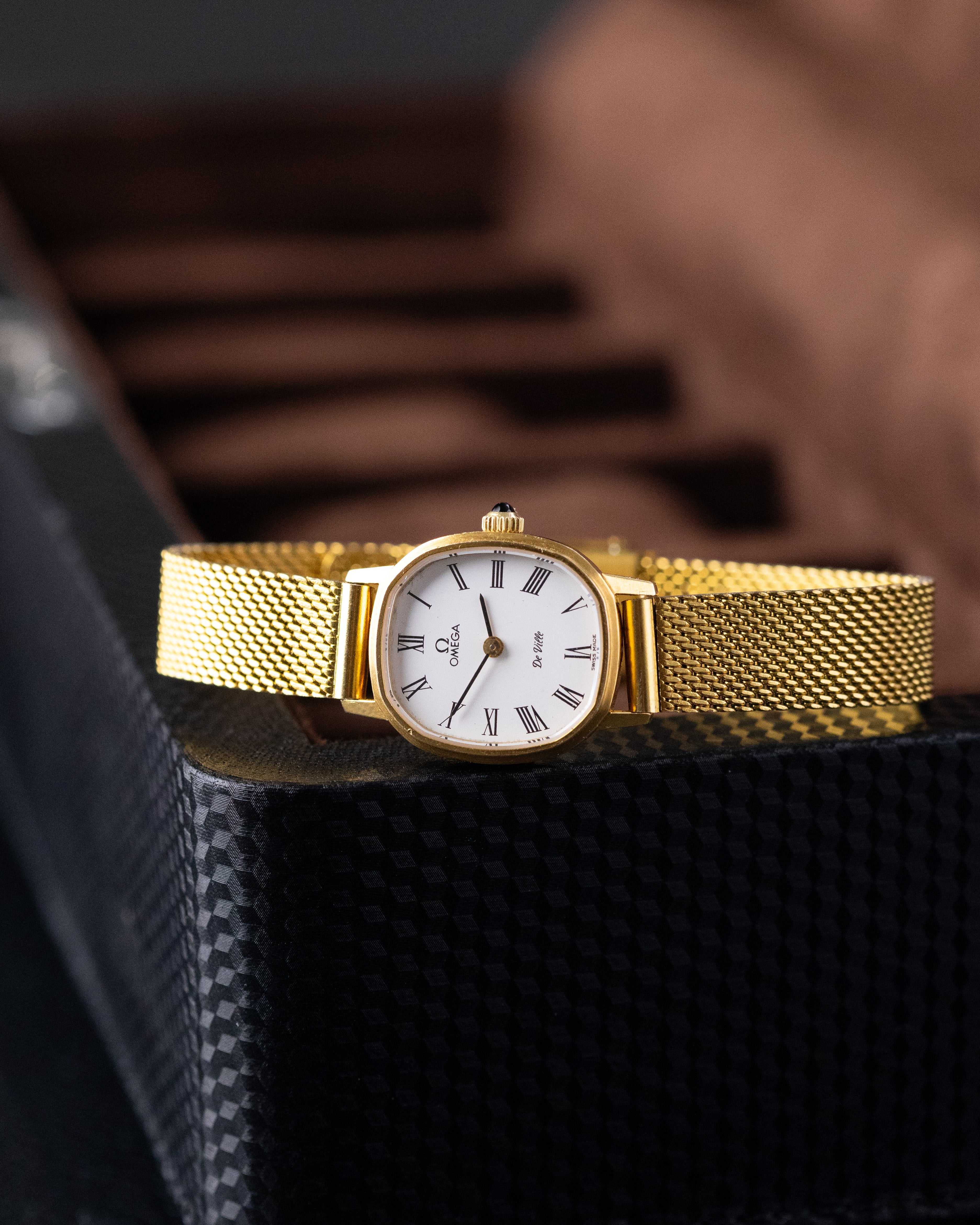 Vintage Omega De Ville Ladies Swiss Watch, Roman Numerals, Cabochon Crown, Cal. 625 from 1978 - DuMarko