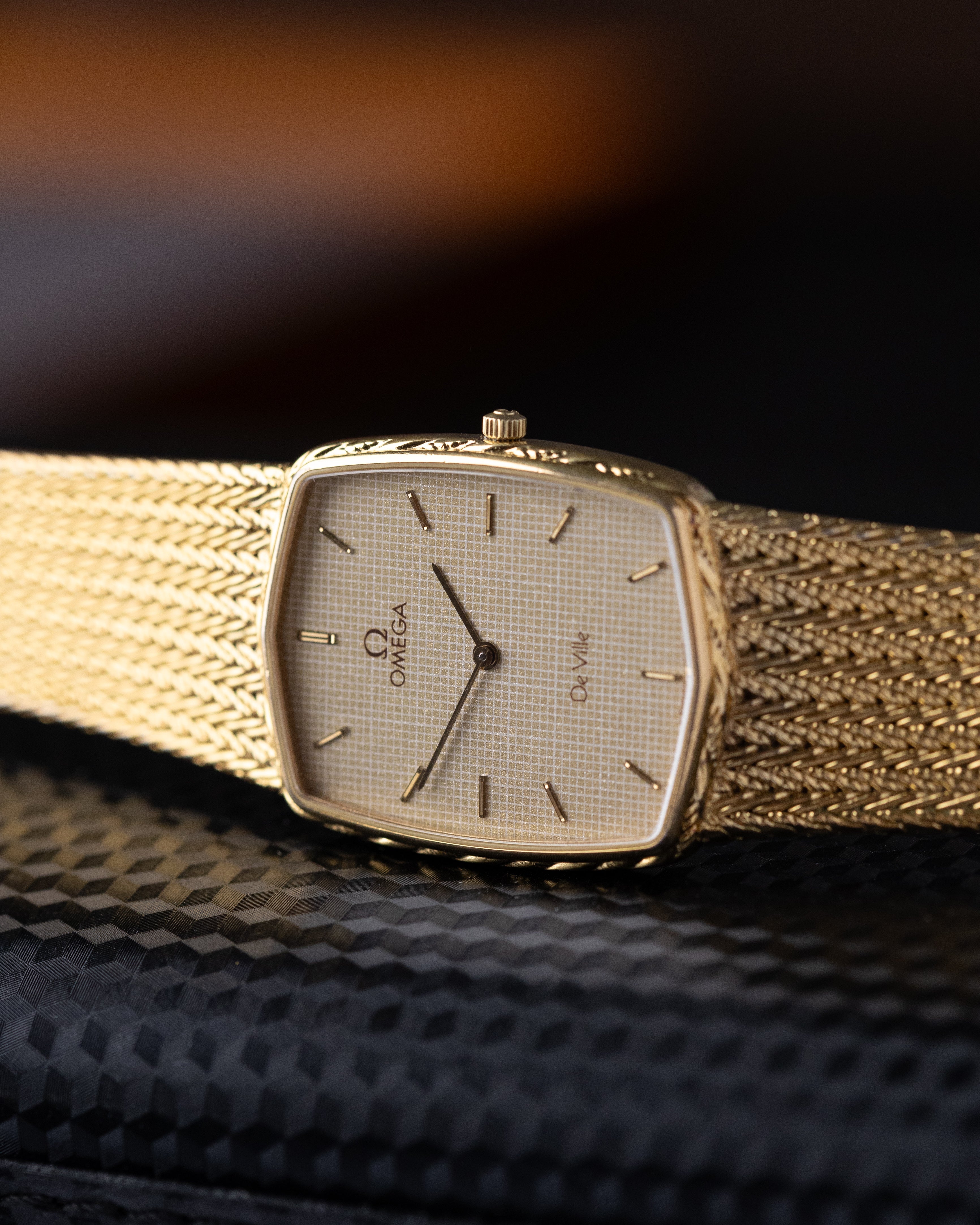 Vintage Omega De Ville Quartz Cal. 1344, Swiss Made, Champagne sparkling dial, Roped bezel from 1980’s - DuMarko