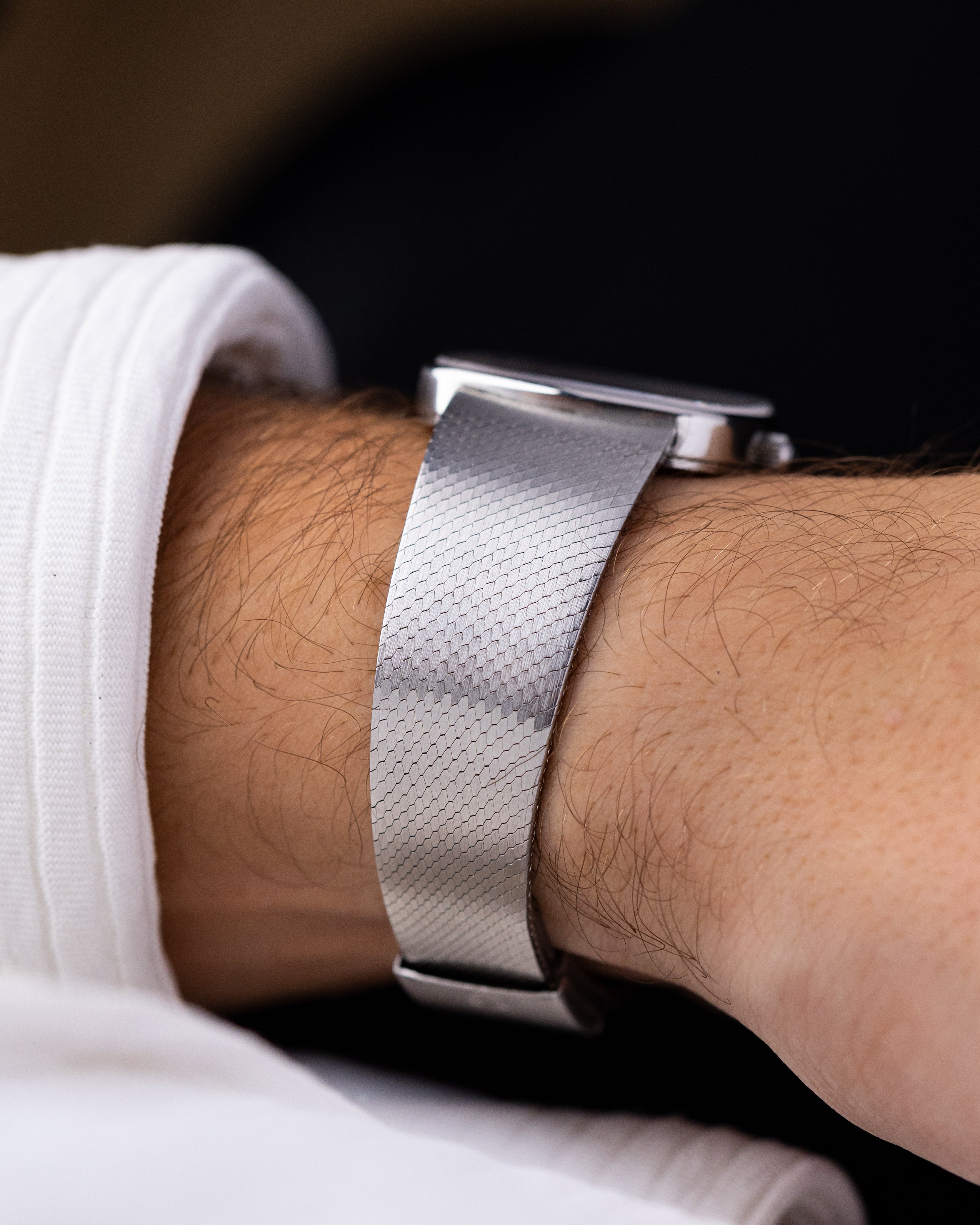 Vintage Omega De Ville Royal Blue Dial Mechanical Watch Cal. 625, Swiss Made - DuMarko