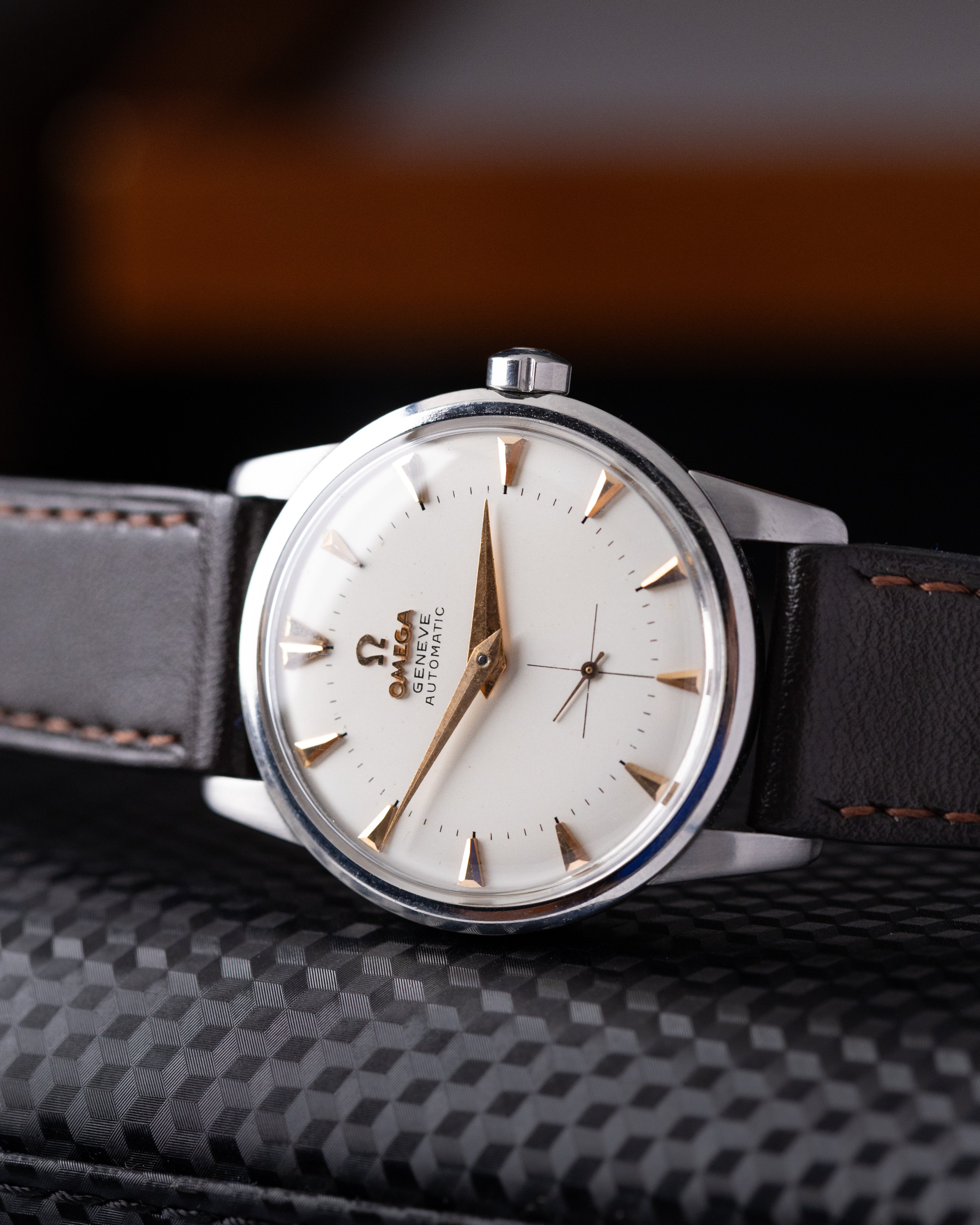 Vintage Omega Genève Automatic Swiss watch, Ref. 2981 - 1, Cal. 491 from 1958, Original Creamy Dial with Gold Markers - DuMarko