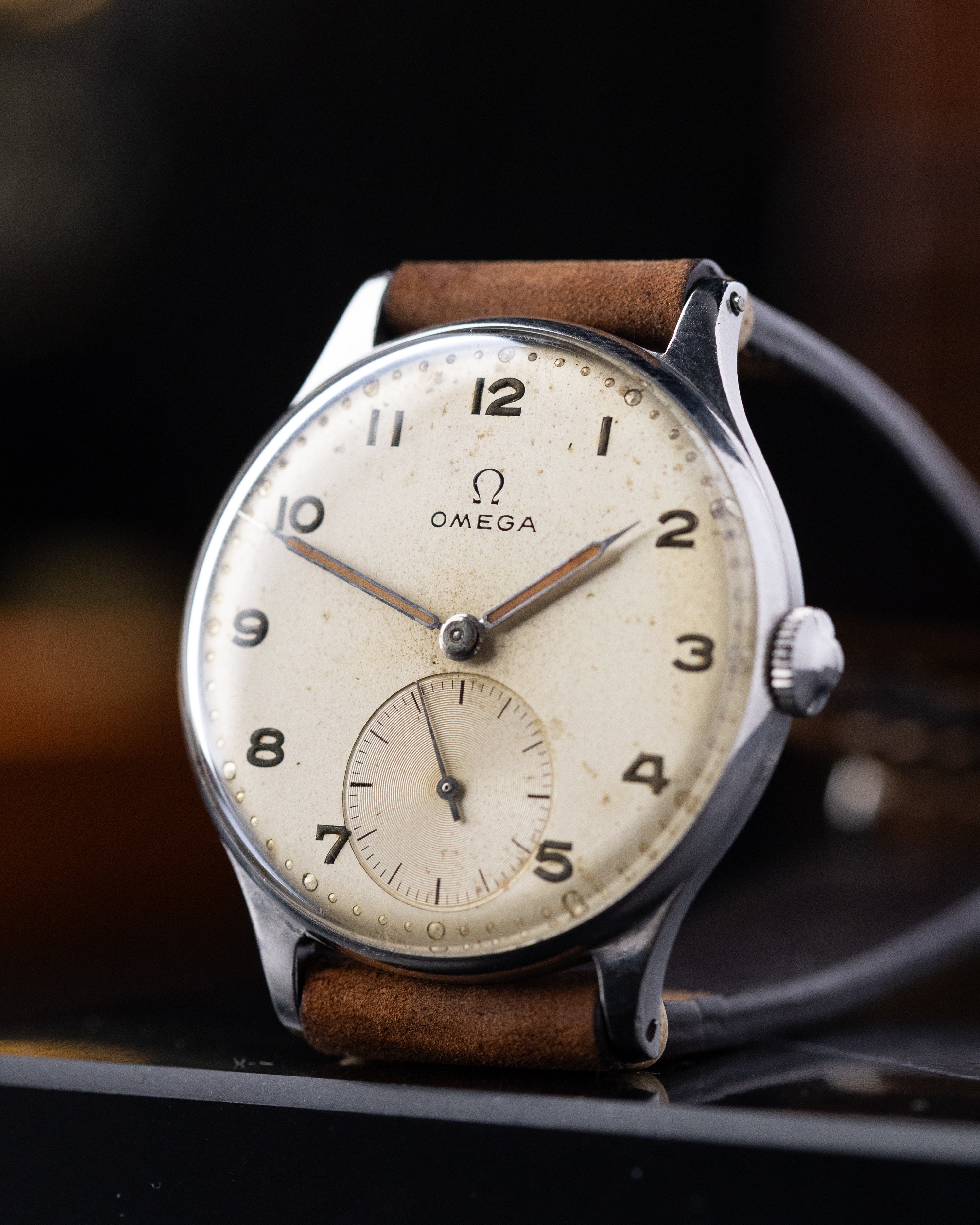 Vintage Omega, Oversized Case, Swiss Made, Ref. 2317/14, Cal. 30T2, Radium Dial from 1944 - DuMarko