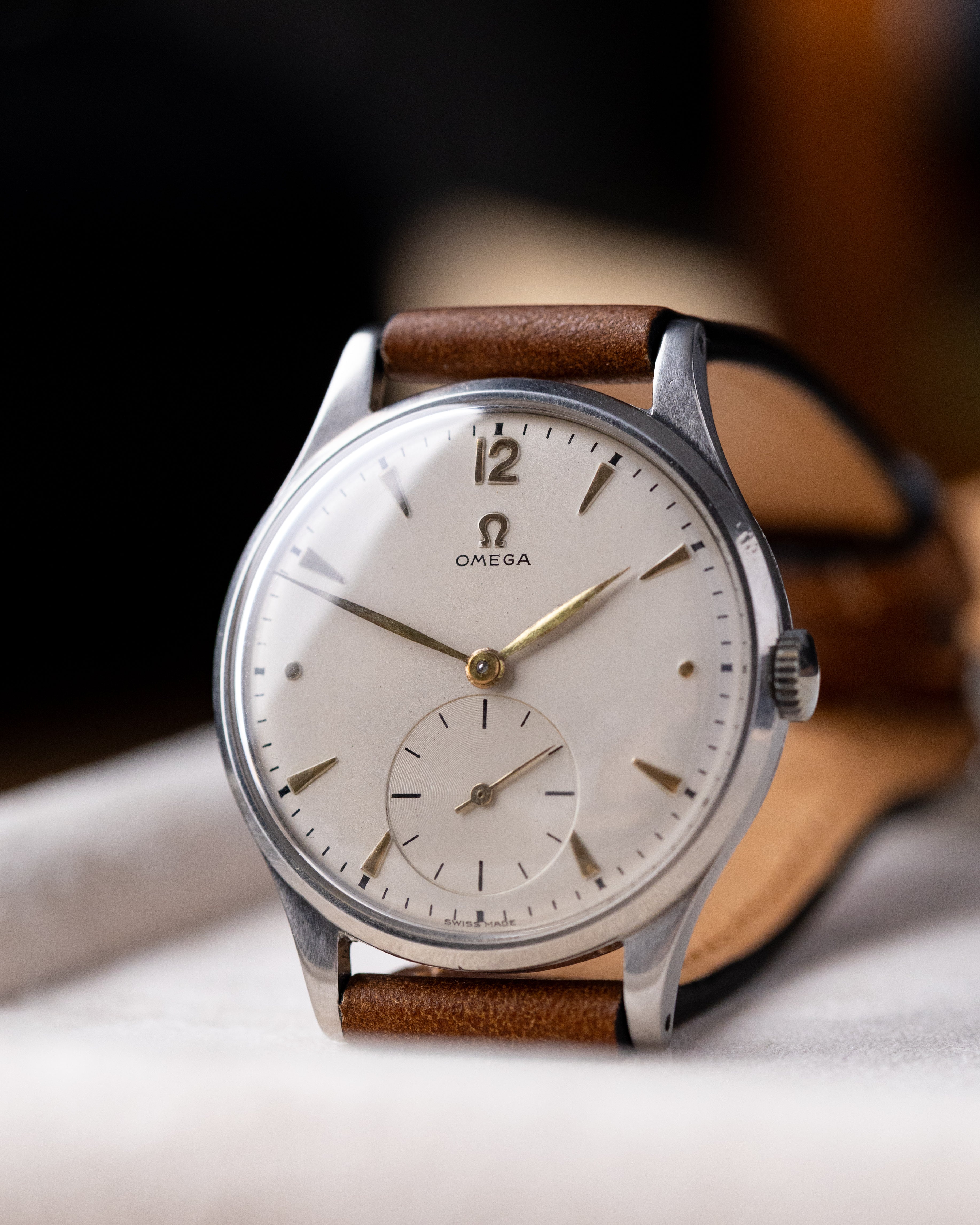 Vintage Omega Oversized Jumbo Case, Cal. 265, Cream dial, Ref. 2609 - 6 from 1950 - DuMarko