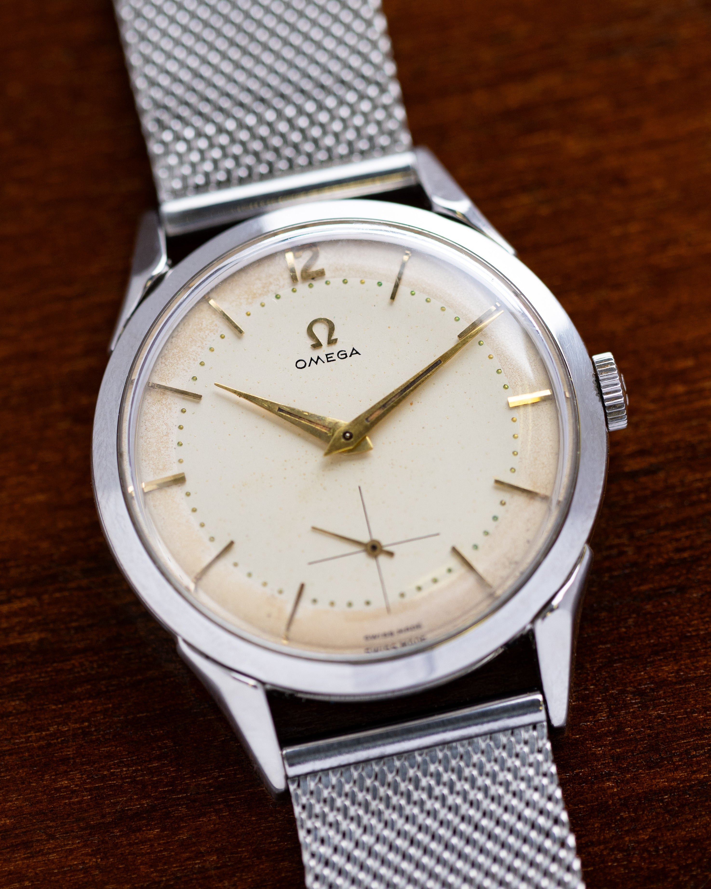 Vintage Omega Ref. 2605 - 18, Cal. 266, Pitted Dial, Swiss Made - DuMarko