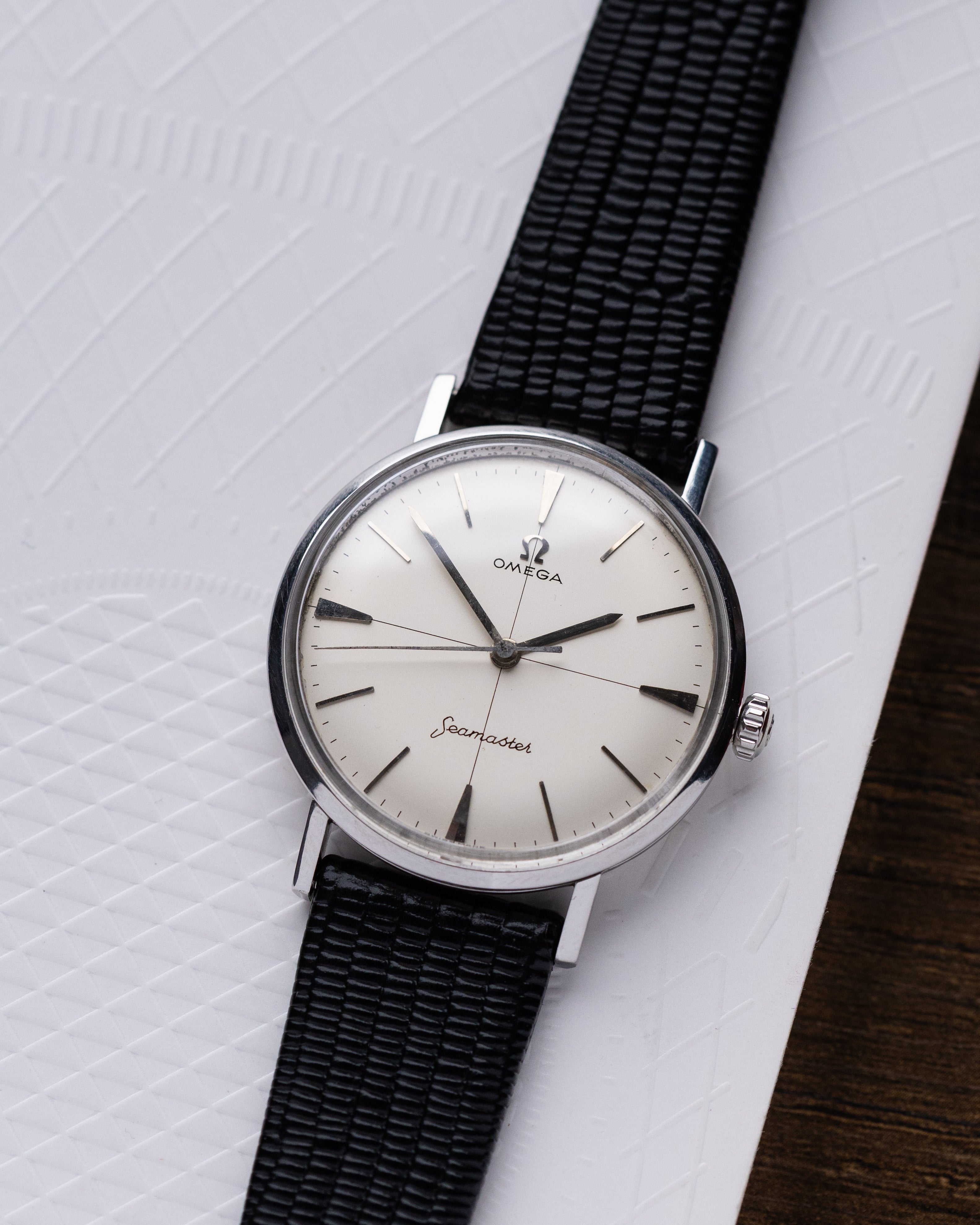 Vintage Omega Seamaster Ref. 135.020, Crosshair Dial, Hand - wound Cal. 600 from 1960’s - DuMarko