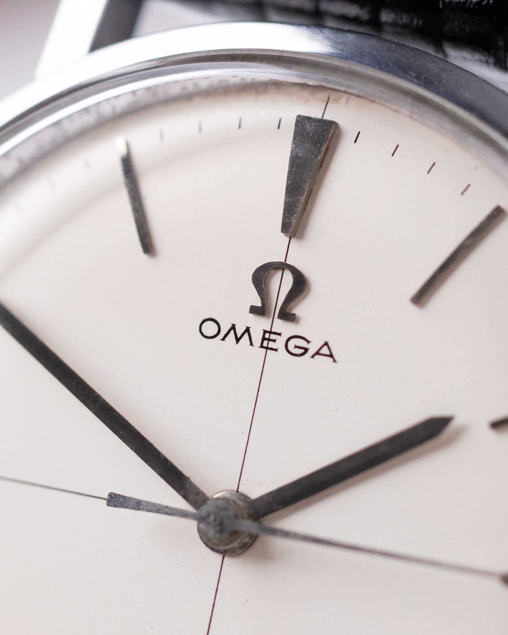 Vintage Omega Seamaster Ref. 135.020, Crosshair Dial, Hand - wound Cal. 600 from 1960’s - DuMarko