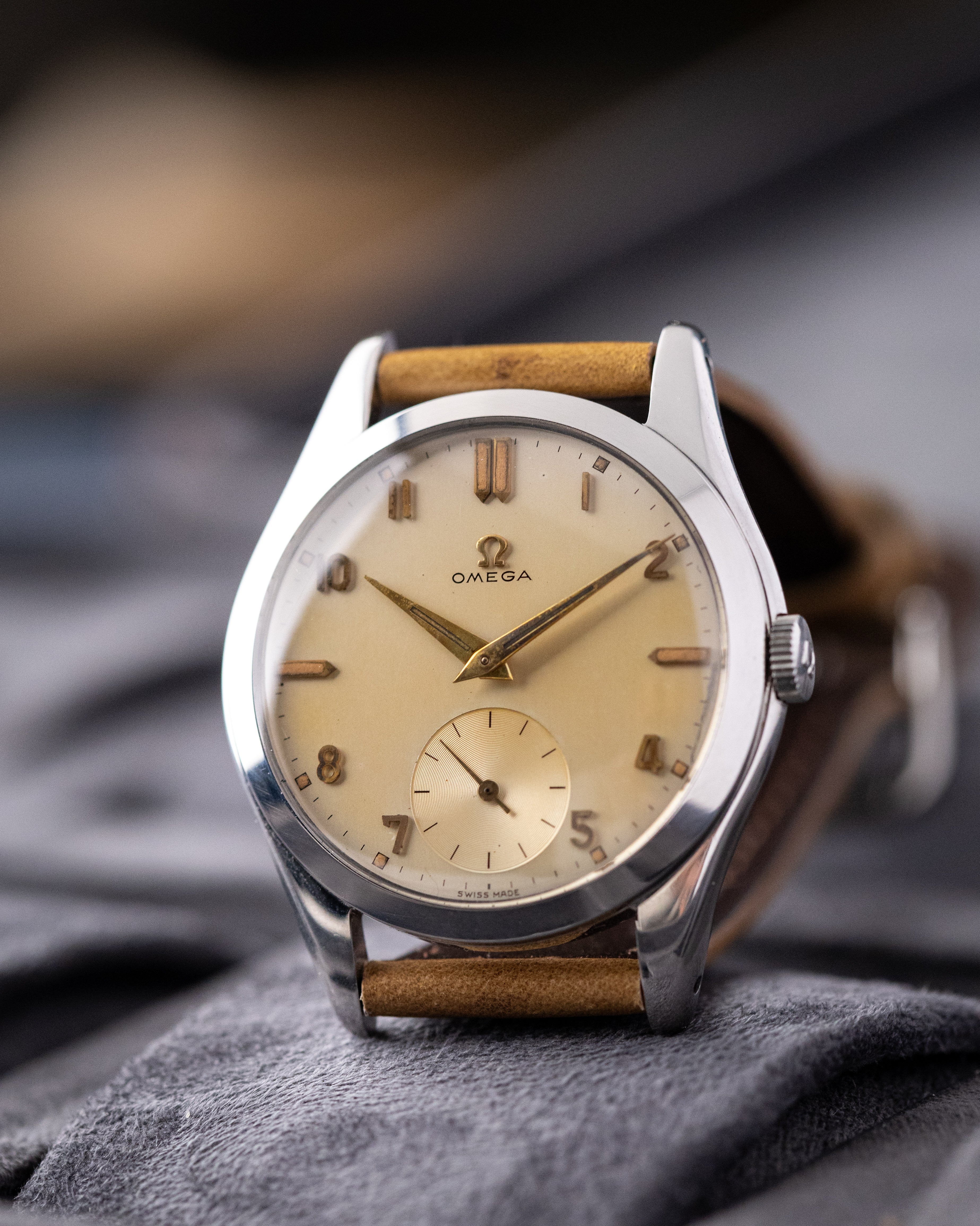 Vintage Omega Swiss Watch, Cream Dial Sub - Second, Ref. 2503 - 18, Cal. 266 from 1952 - DuMarko