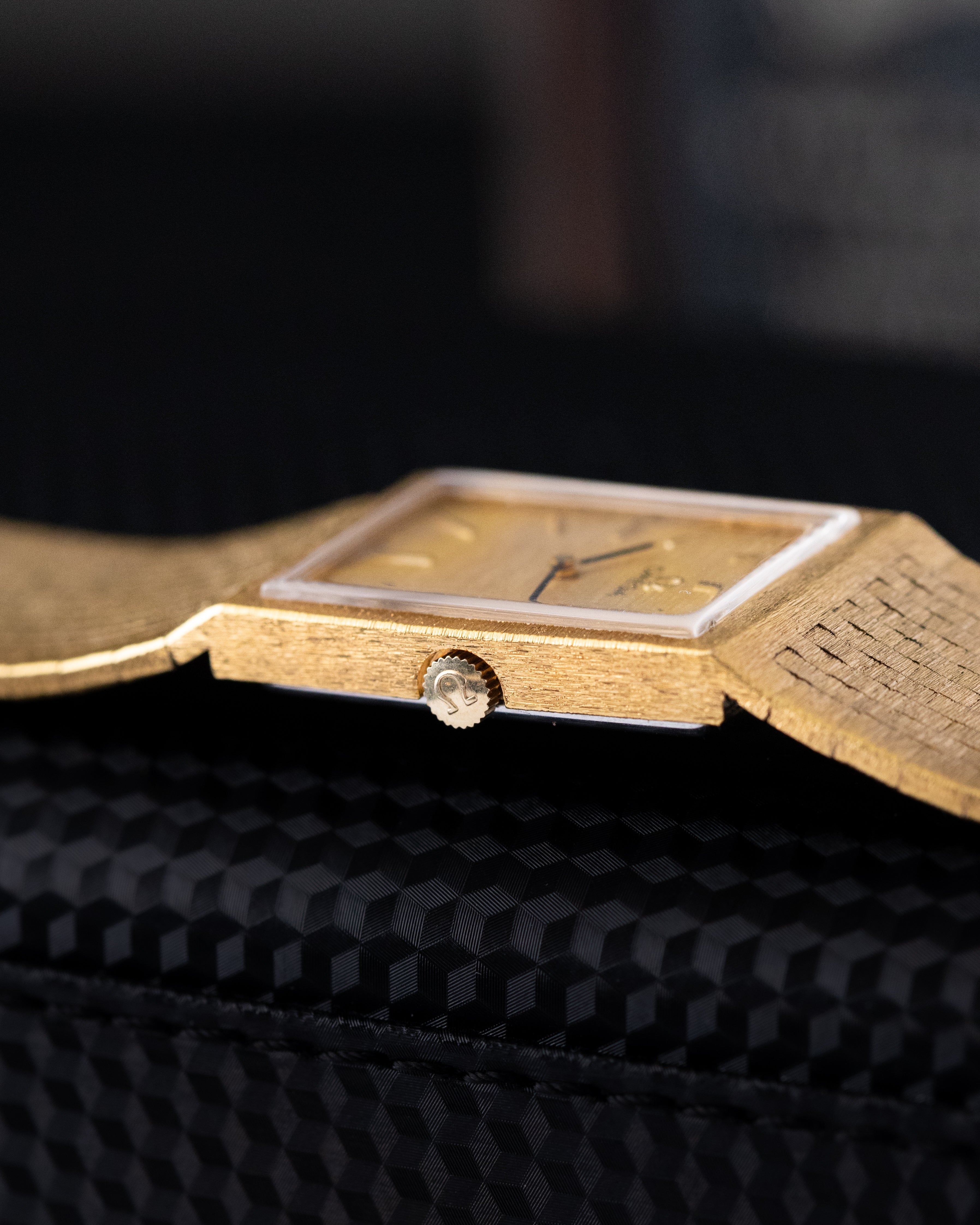 Vintage Omega Swiss Watch, Gold - Plated Case, Manual Wind Cal. 625, Made in England Circa 1978 - DuMarko