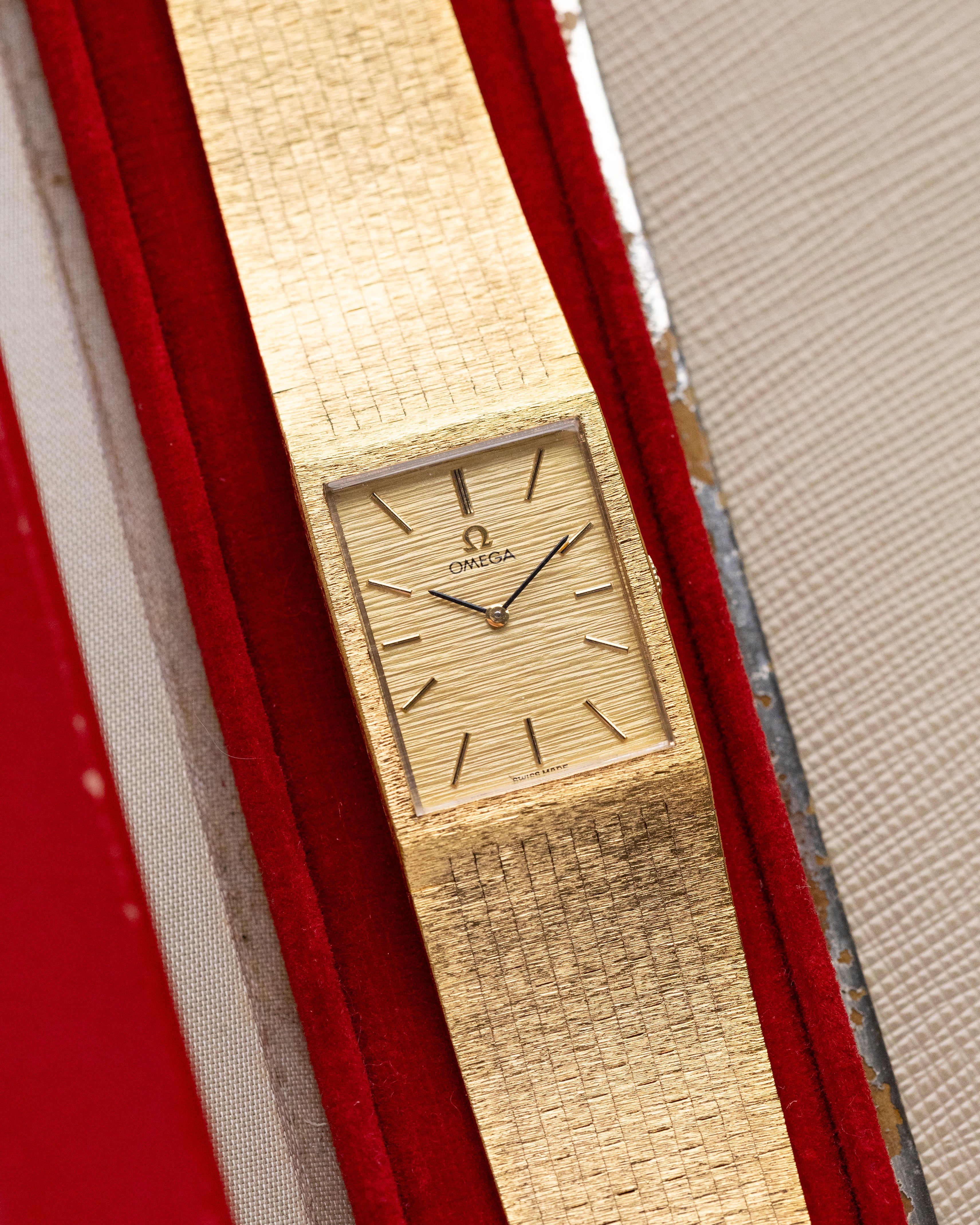 Vintage Omega Swiss Watch, Gold - Plated Case, Manual Wind Cal. 625, Made in England Circa 1978 - DuMarko