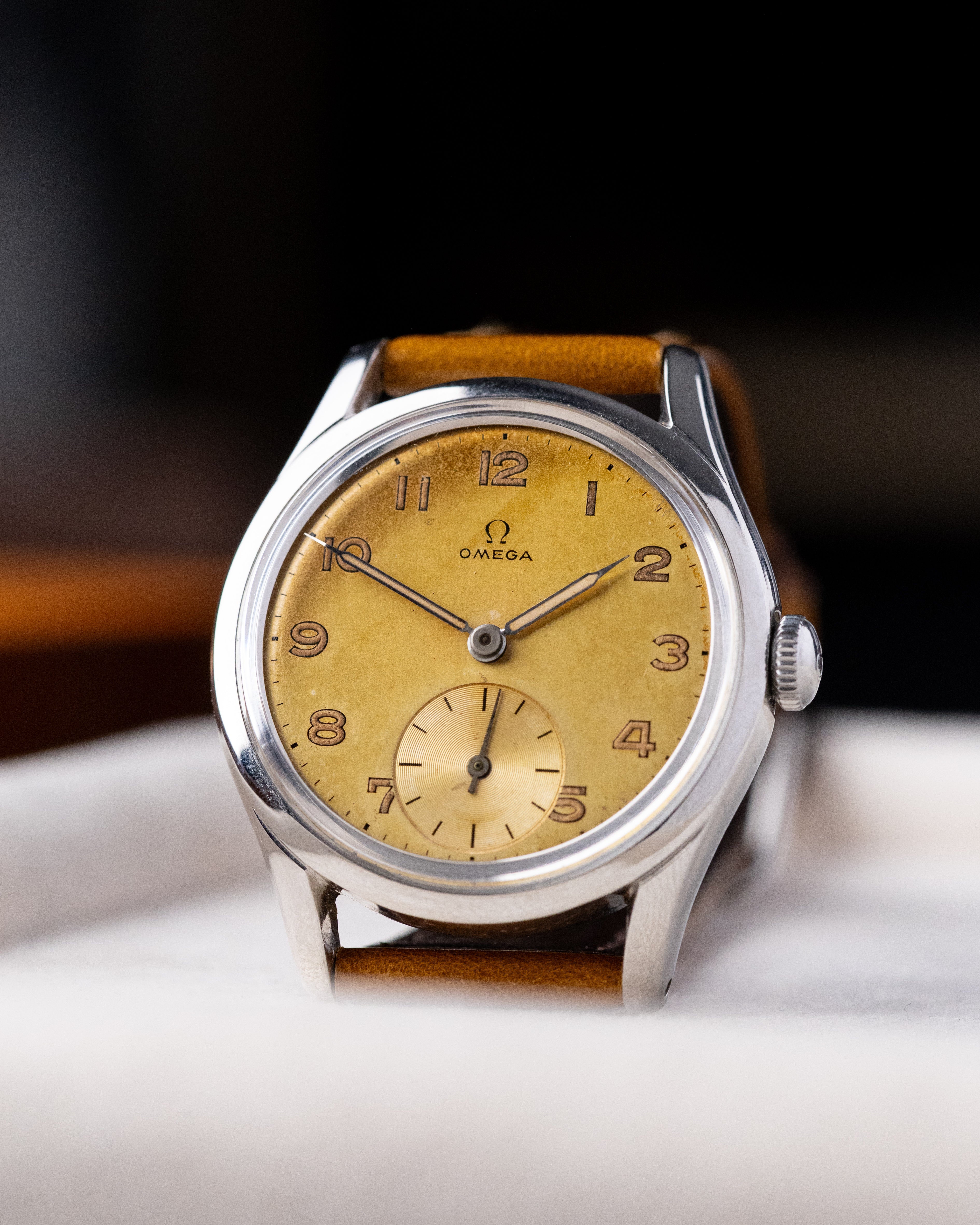Vintage Omega Swiss watch, Rare Tropical Patina, Cal. 266, Ref