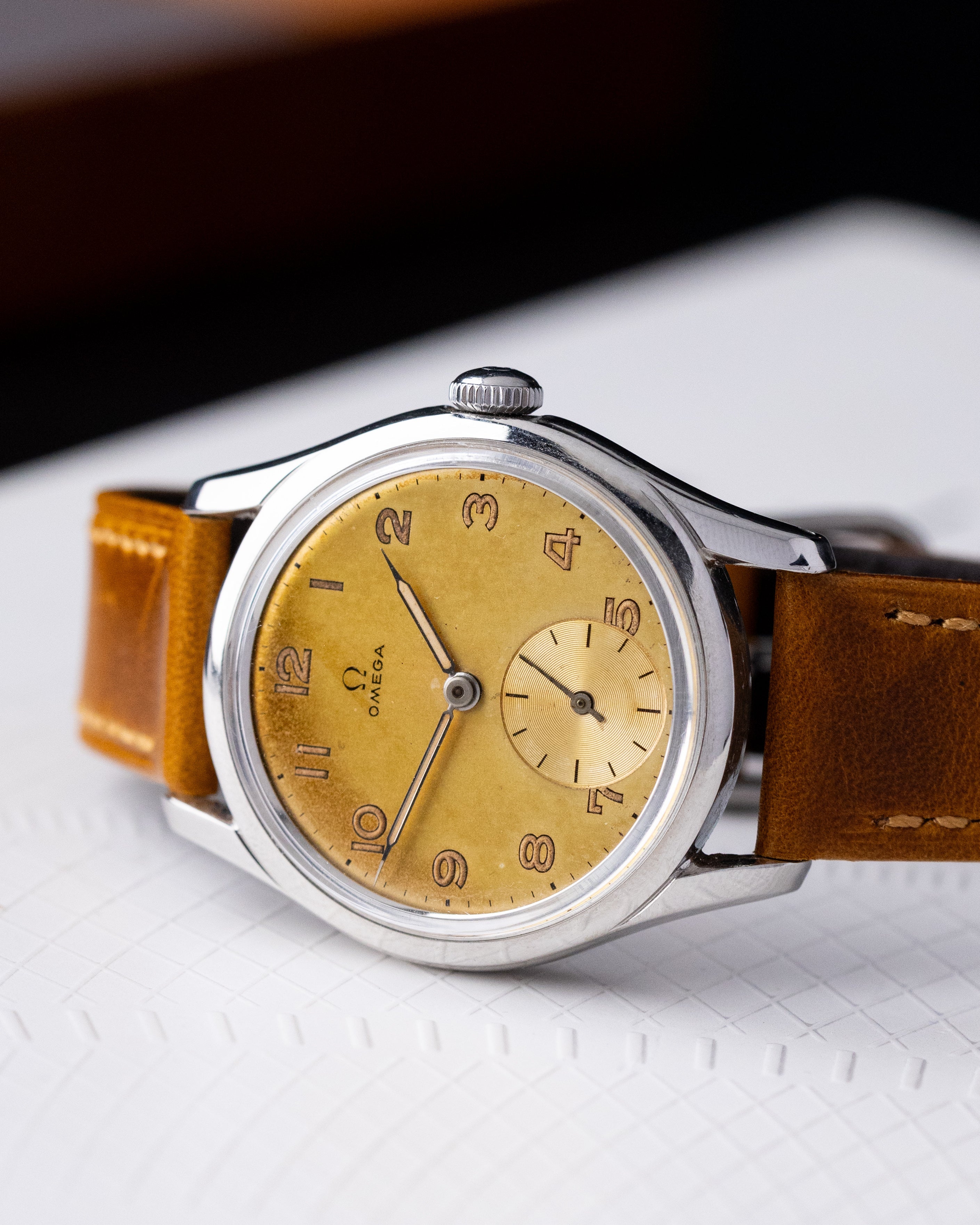 Vintage Omega Swiss watch, Rare Tropical Patina, Cal. 266, Ref. 2639 from 1950's - DuMarko
