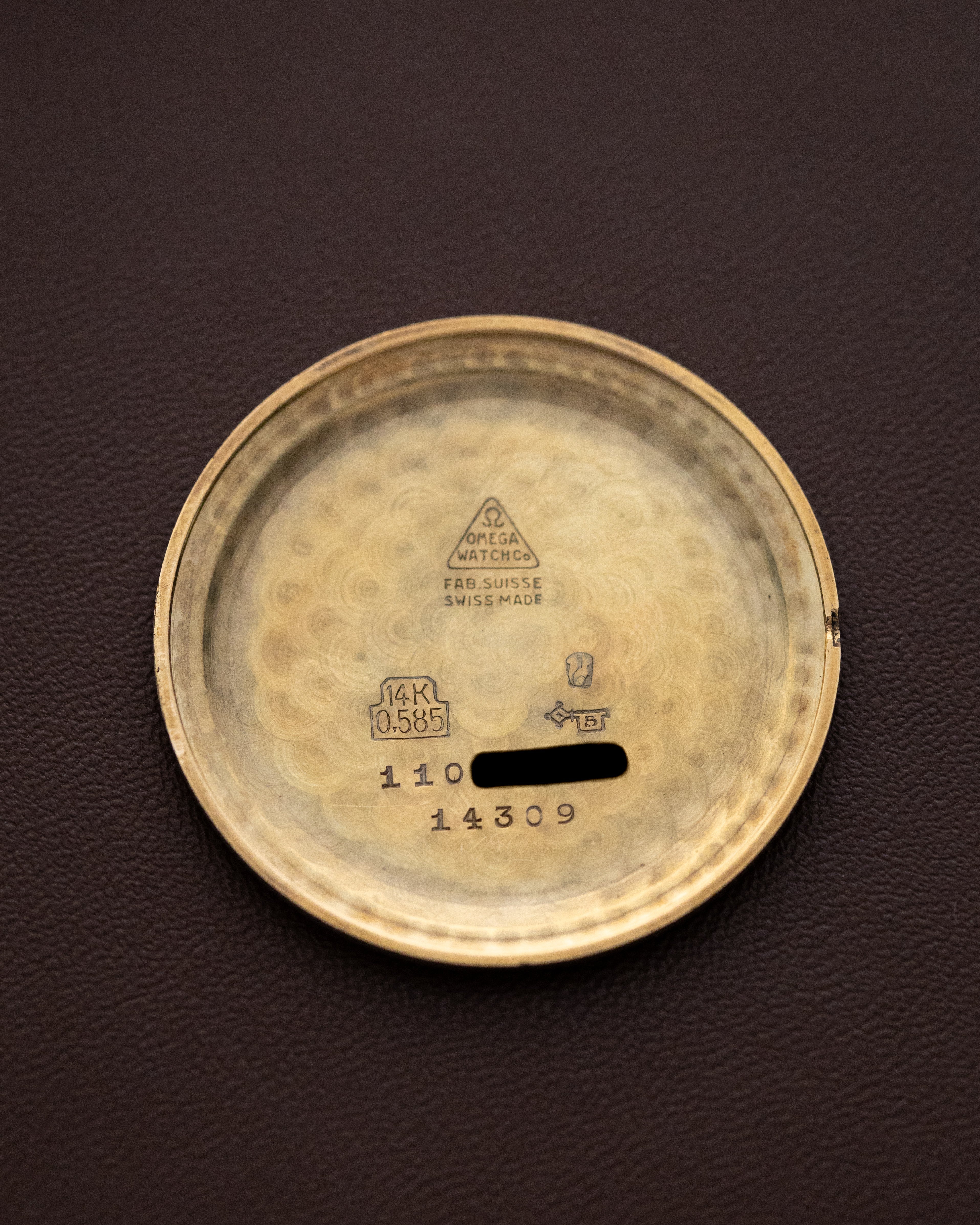 Vintage Omega Swiss Watch, Ref. 14309 Black Radium Gilt Dial 14K Gold Cal. 371 from 1947 - DuMarko