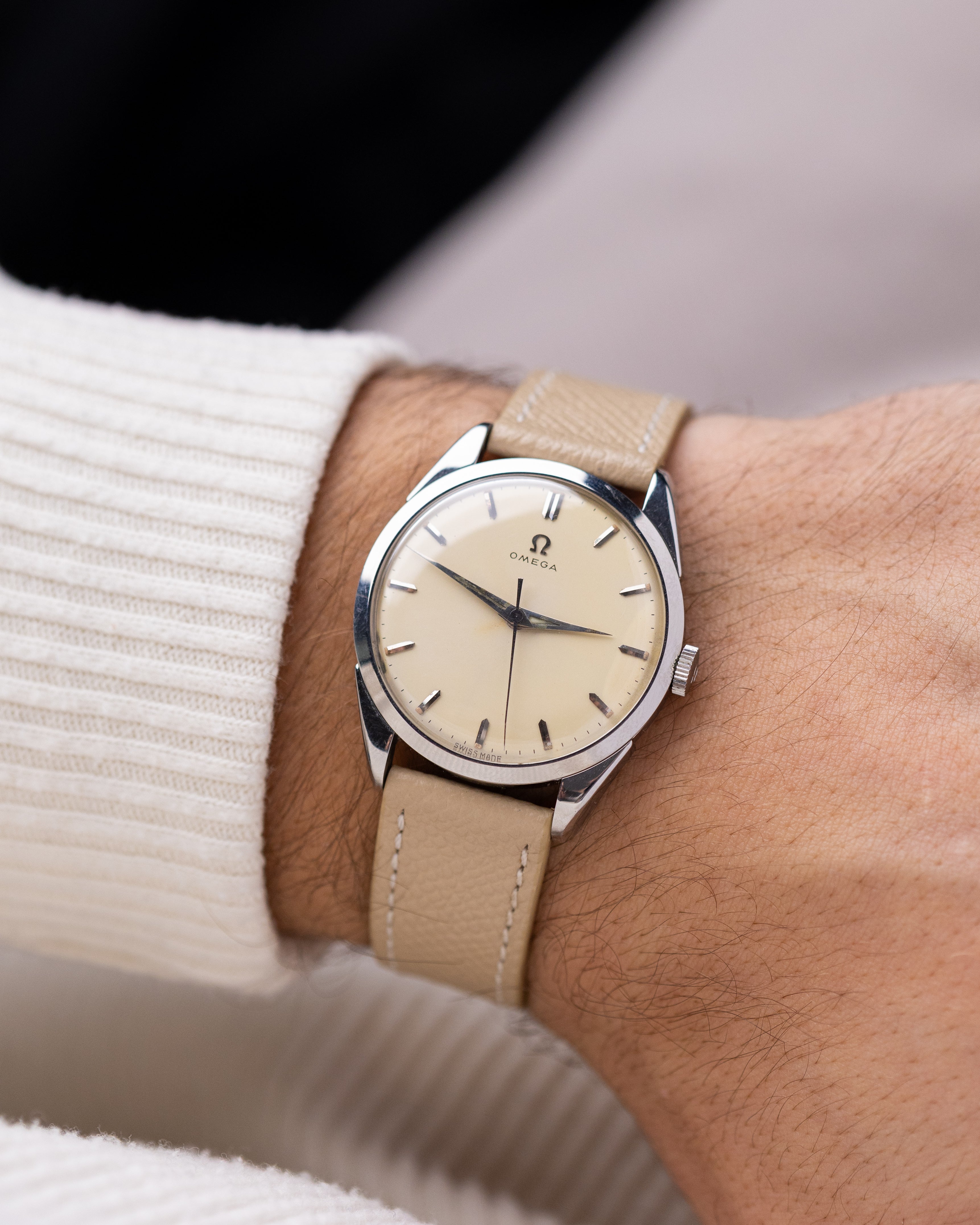 Vintage Omega Swiss Watch, Ref. 2910 - 8 SC, Cal. 284 from 1958 - DuMarko