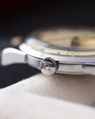Vintage Omega Swiss Watch, Ref. 2910 - 8 SC, Cal. 284 from 1958 - DuMarko