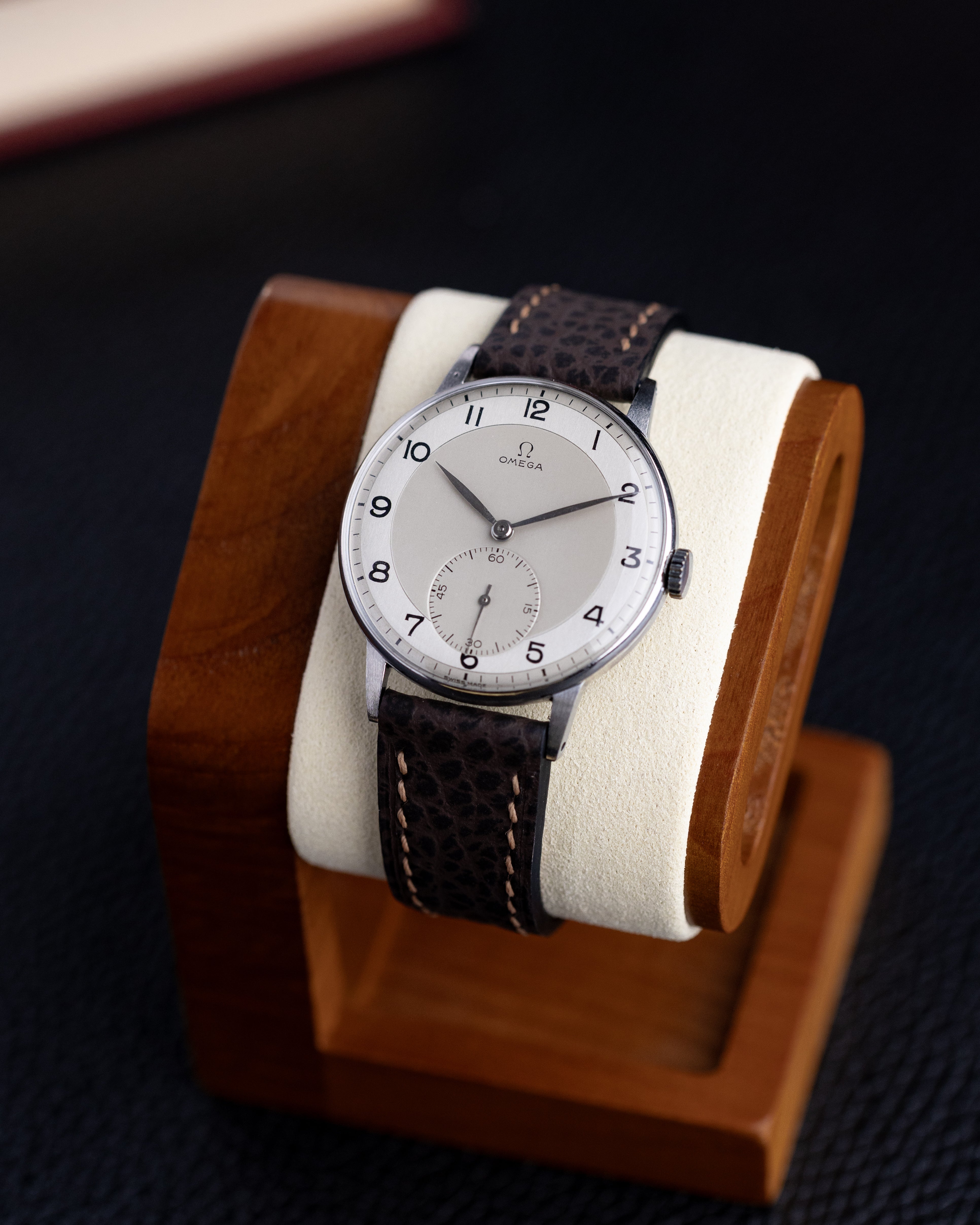Vintage Omega, Two - tone dial, Ref. 2319/2, Oversized case, Swiss Made Cal. 30T1 from 1944 - DuMarko