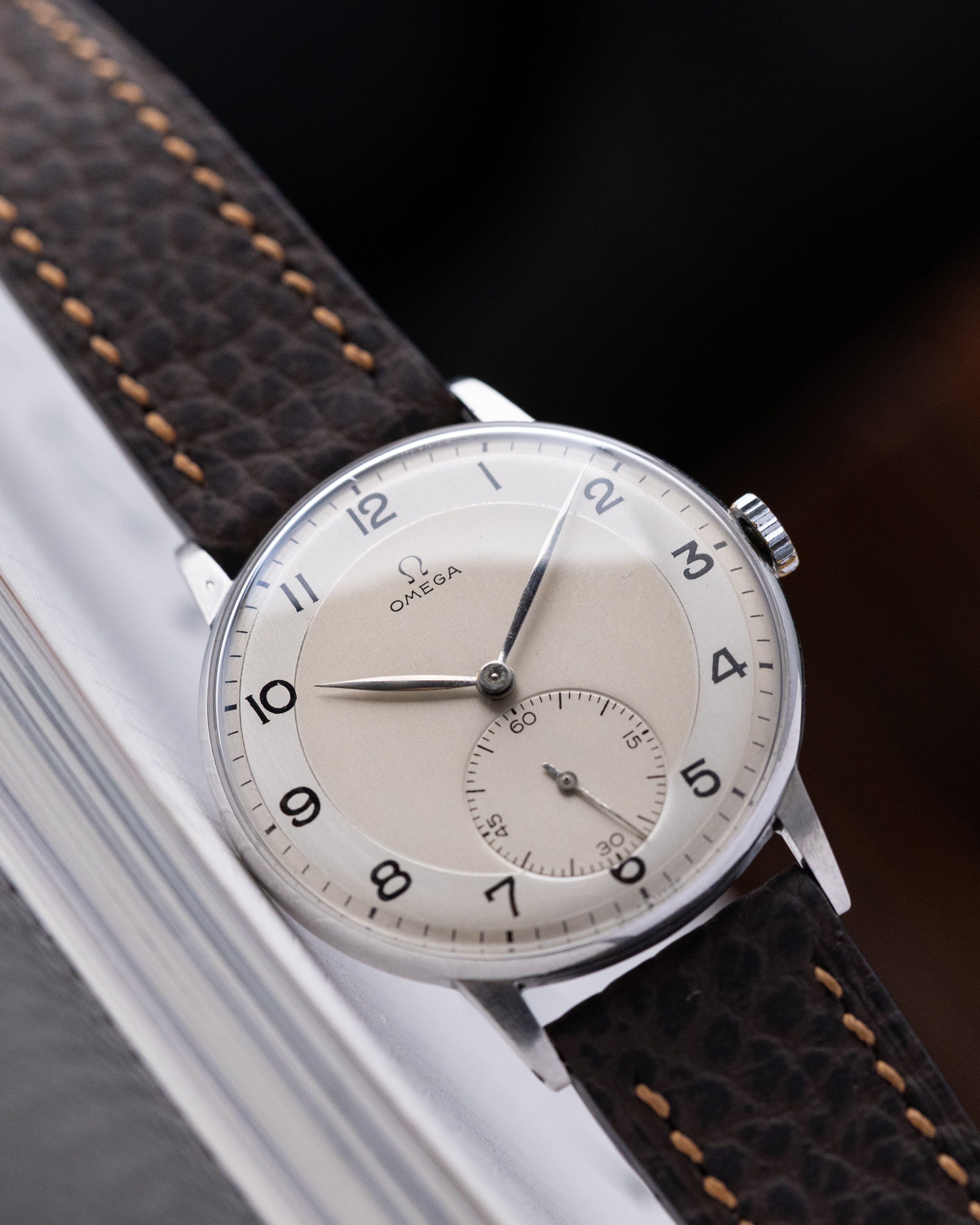 Vintage Omega, Two - tone dial, Ref. 2319/2, Oversized case, Swiss Made Cal. 30T1 from 1944 - DuMarko