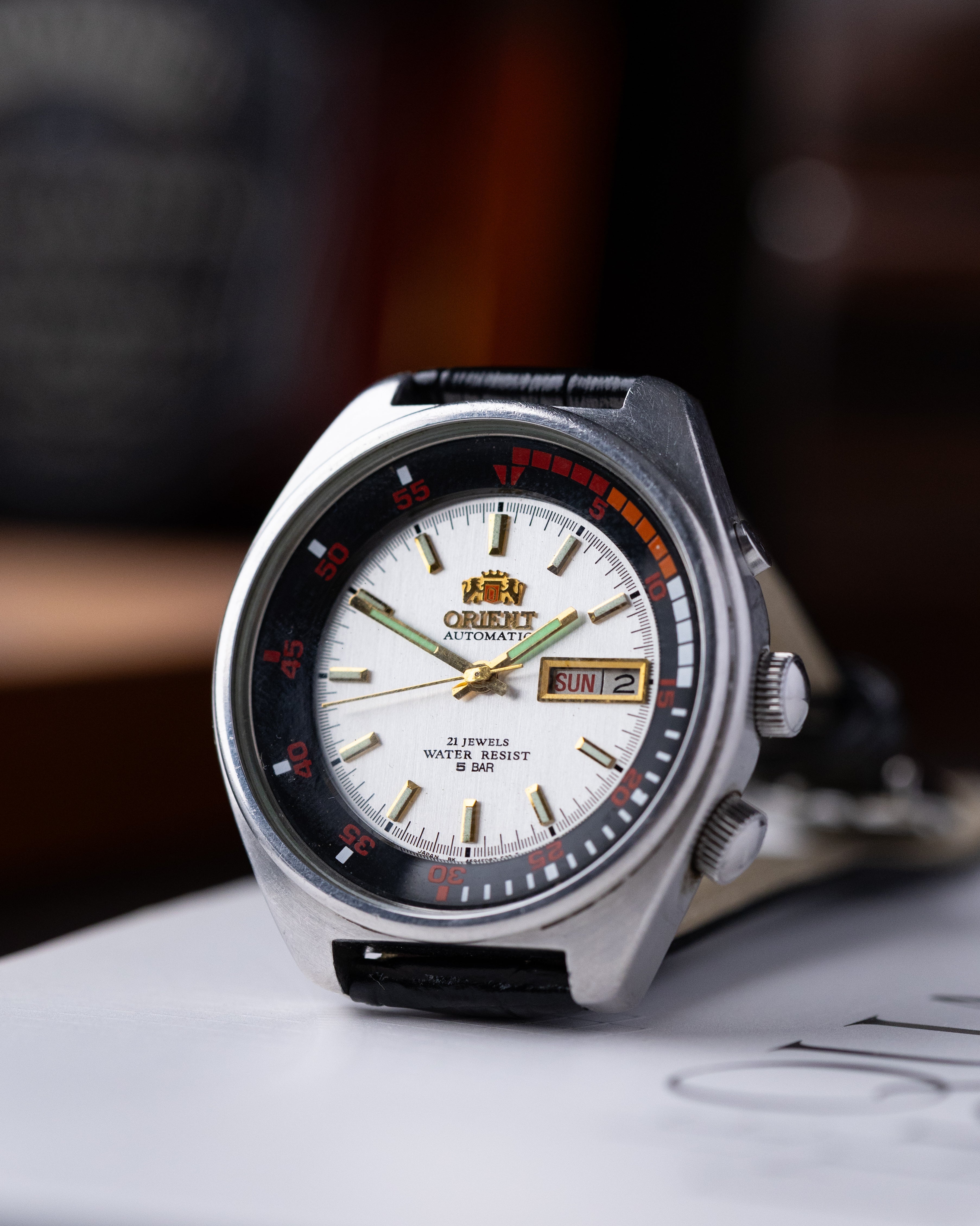 【ORIENT】810305-40 スーパースリム 80's ヴィンテージ Vintage Orient Japanese Automatic Watch, Brushes Dial, Date