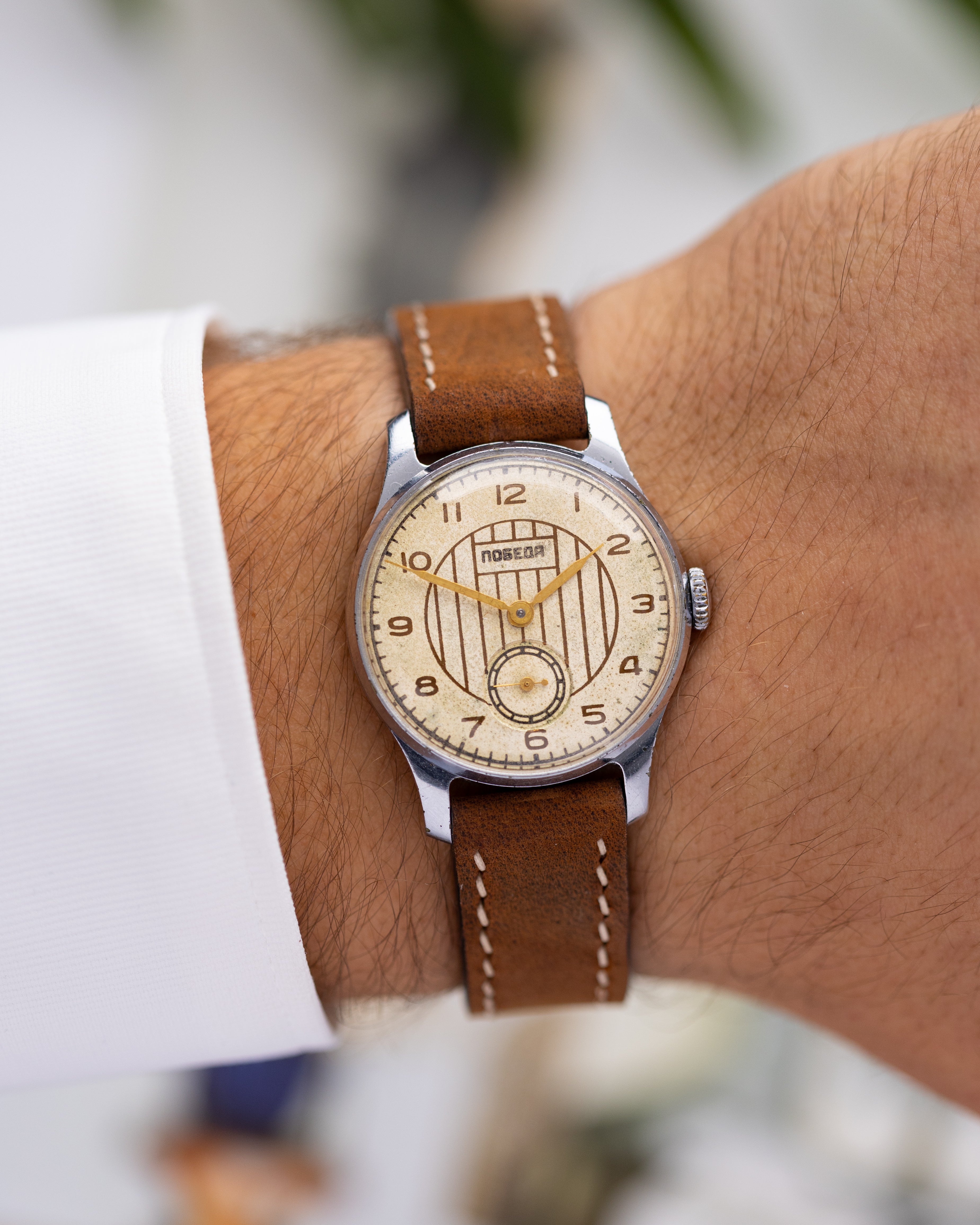 Vintage Pobeda (Victory)Soviet Mechanical Watch, 15 Jewels - DuMarko