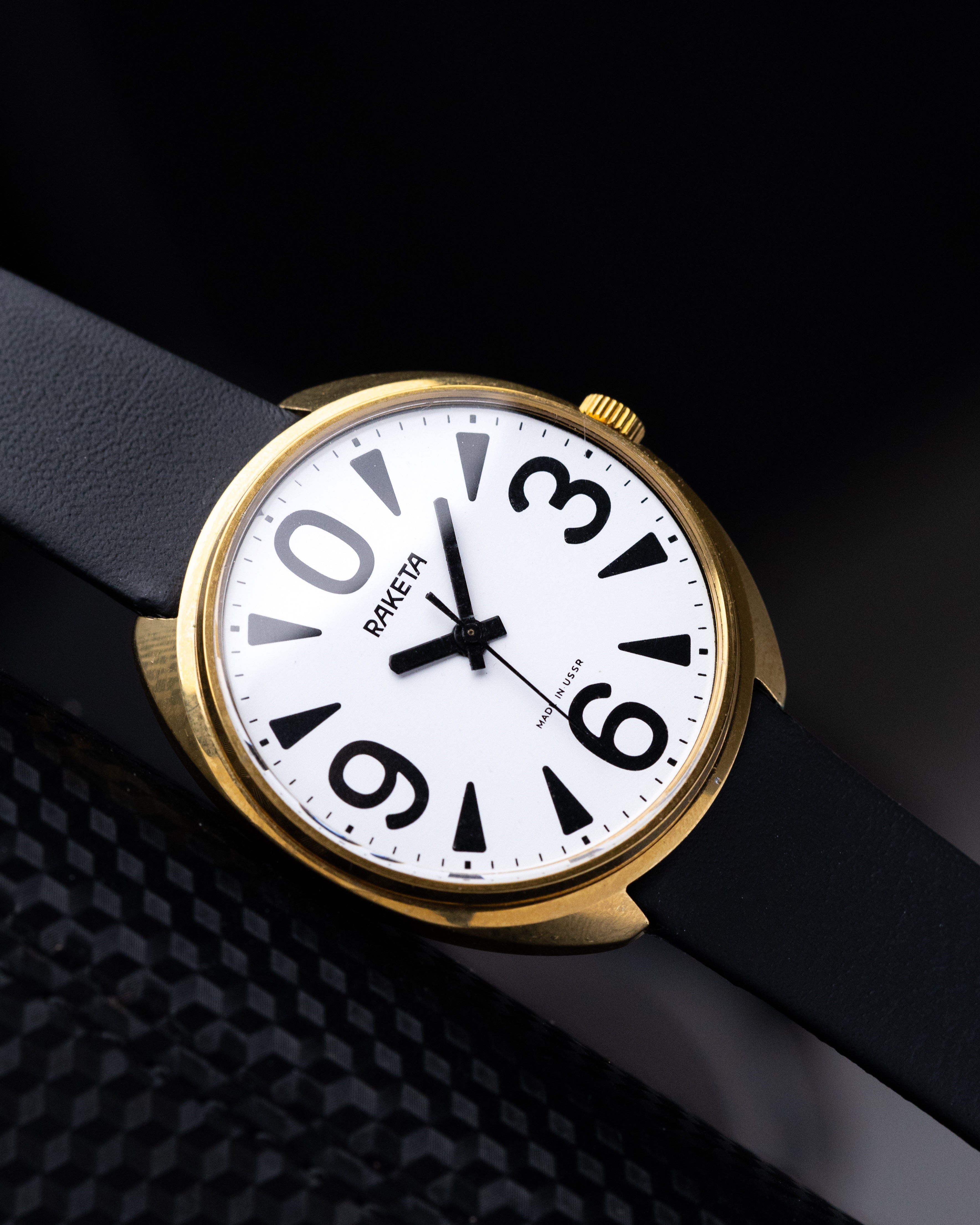 Vintage Raketa Big Zero Soviet Watch, Cal. 2609, Jumbo Case from 1980s - DuMarko