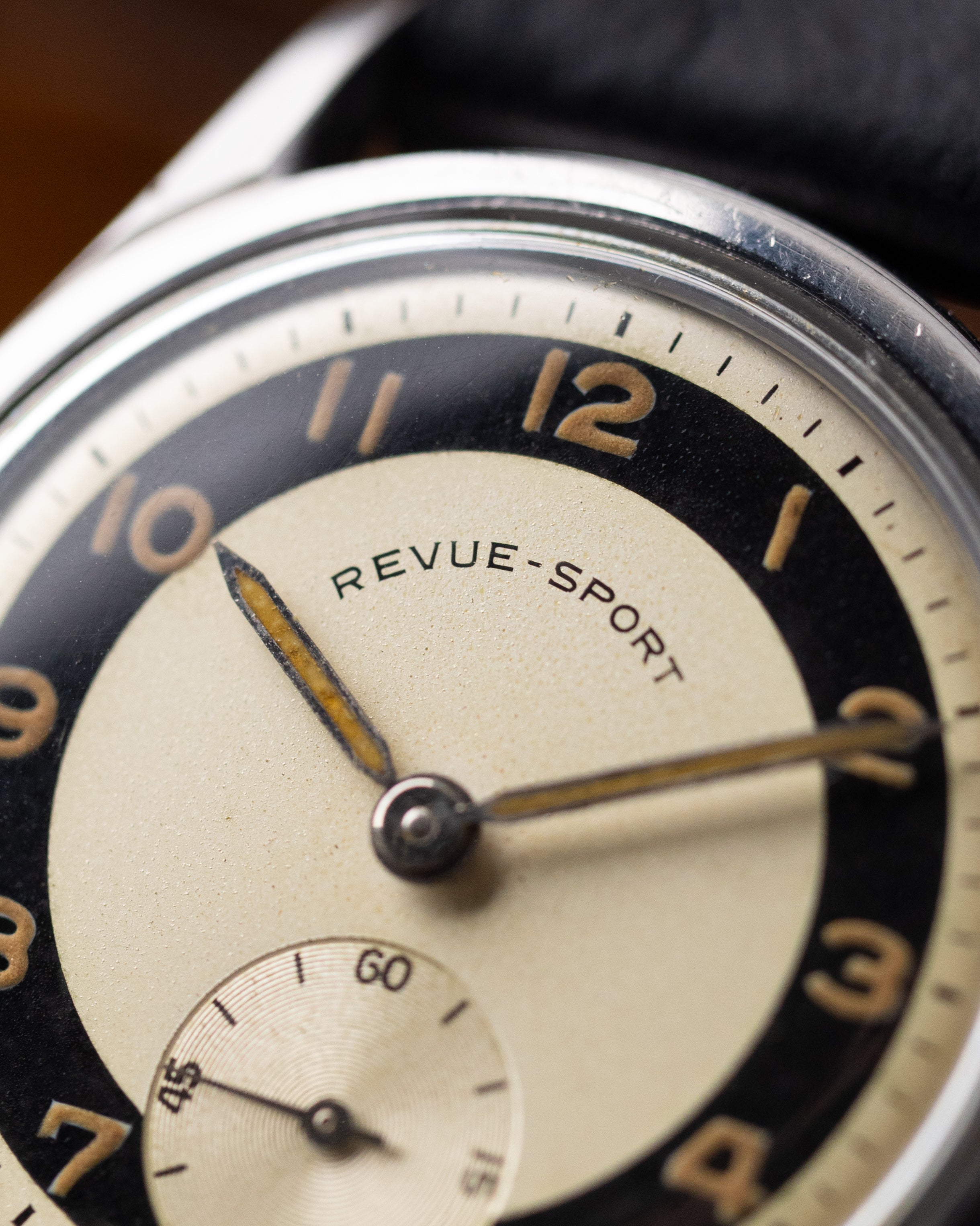 Vintage Revue - Sport, Bullseye Two - Tone Dial, Swiss watch, Mechanical Movement from 1950's - DuMarko