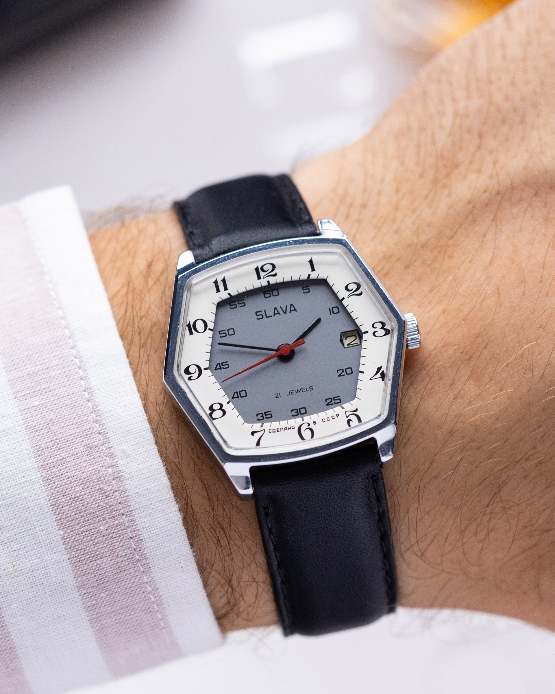 Vintage Slava Hexagon, Two-tone Dial, Date window, Rare Soviet