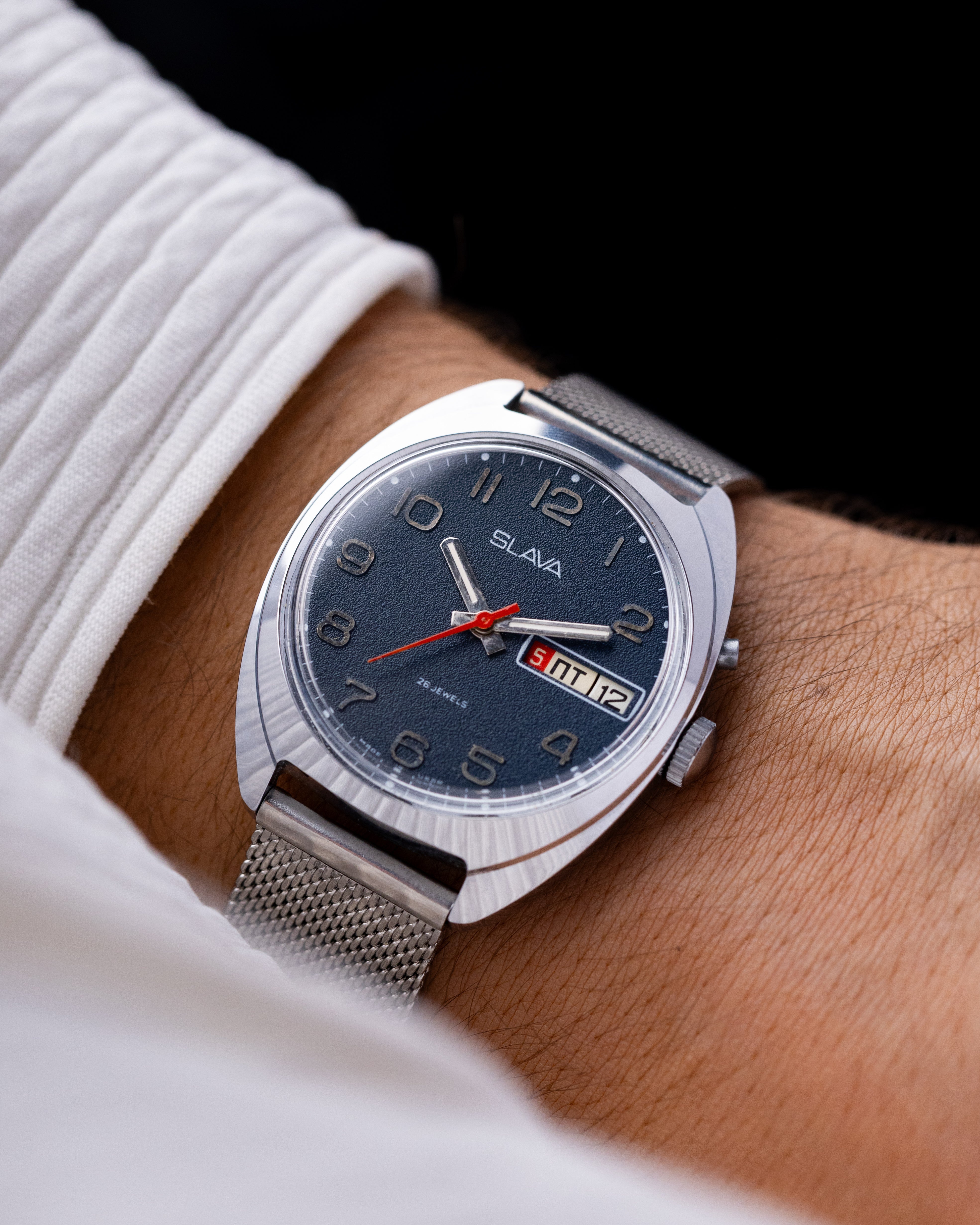 Vintage Slava Soviet Watch, Mechanical Cal. 2428 Blue Dial Day/Date from 1980s - DuMarko