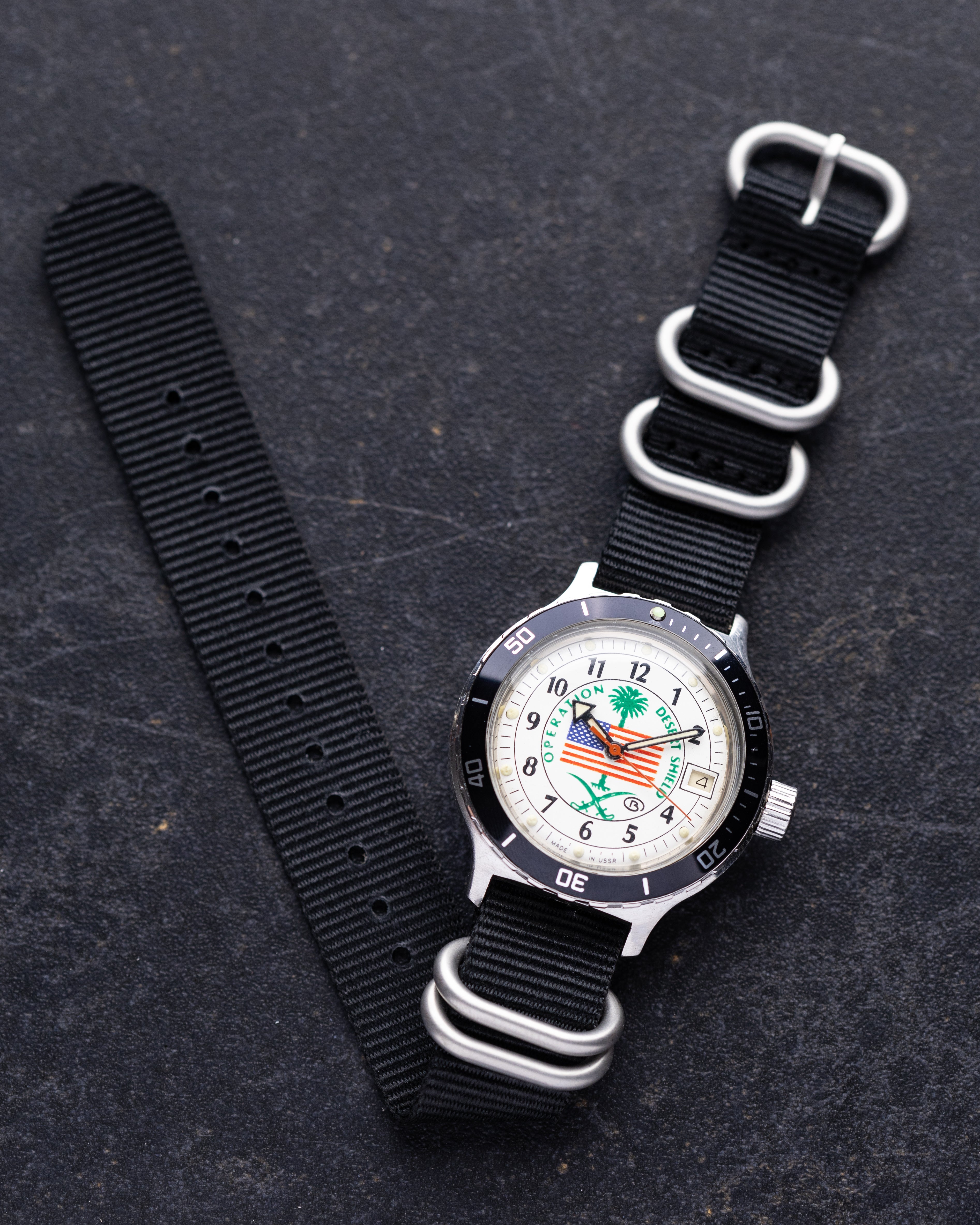 バルト海★USSR 旧ソコニャック・ブランデー ウォッカ Vintage Vostok Soviet Diver watch, Desert Shield Amphibia