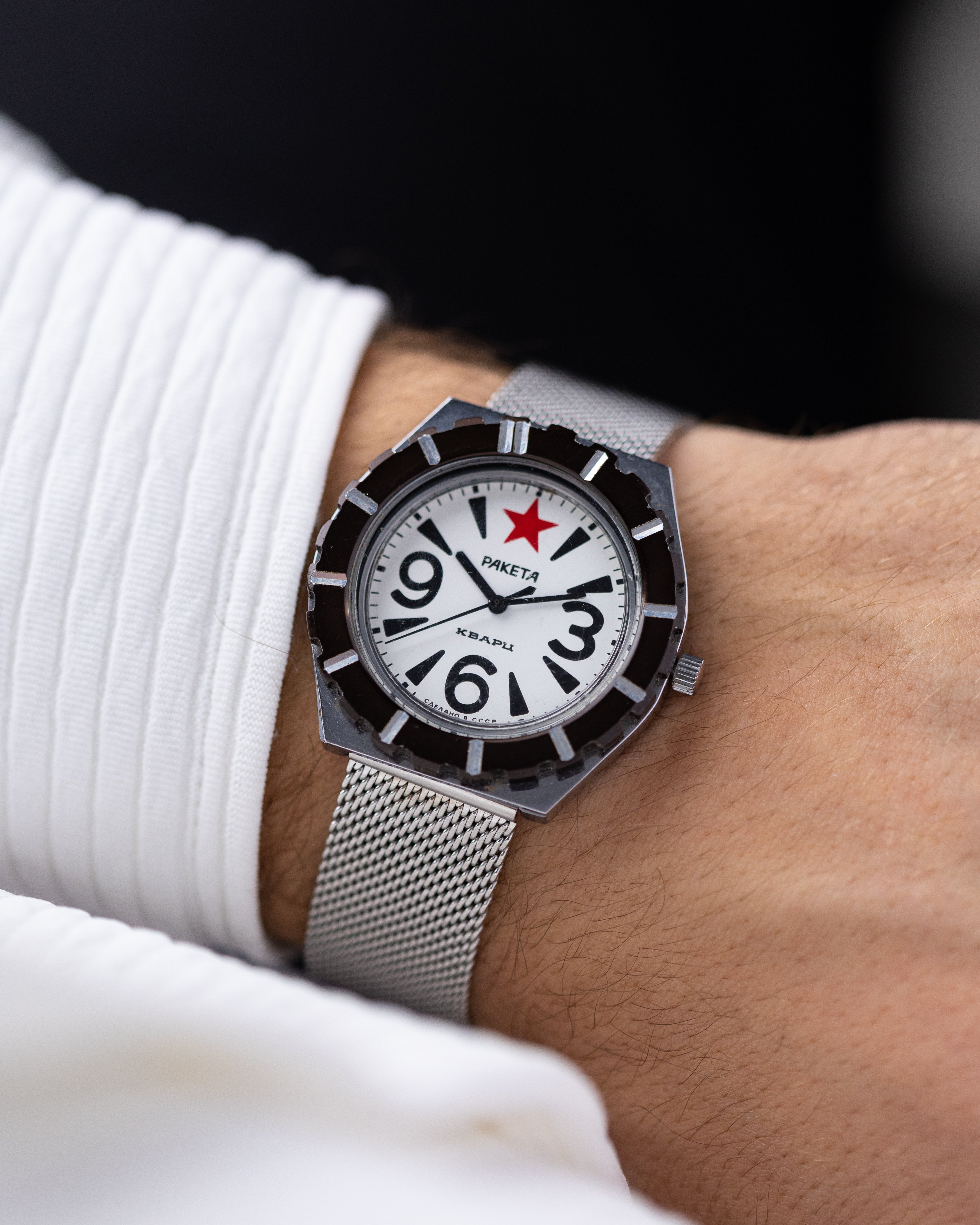 Vintage Soviet Raketa Big Zero, Red Star, Quartz watch, Made in USSR from 1980s - DuMarko