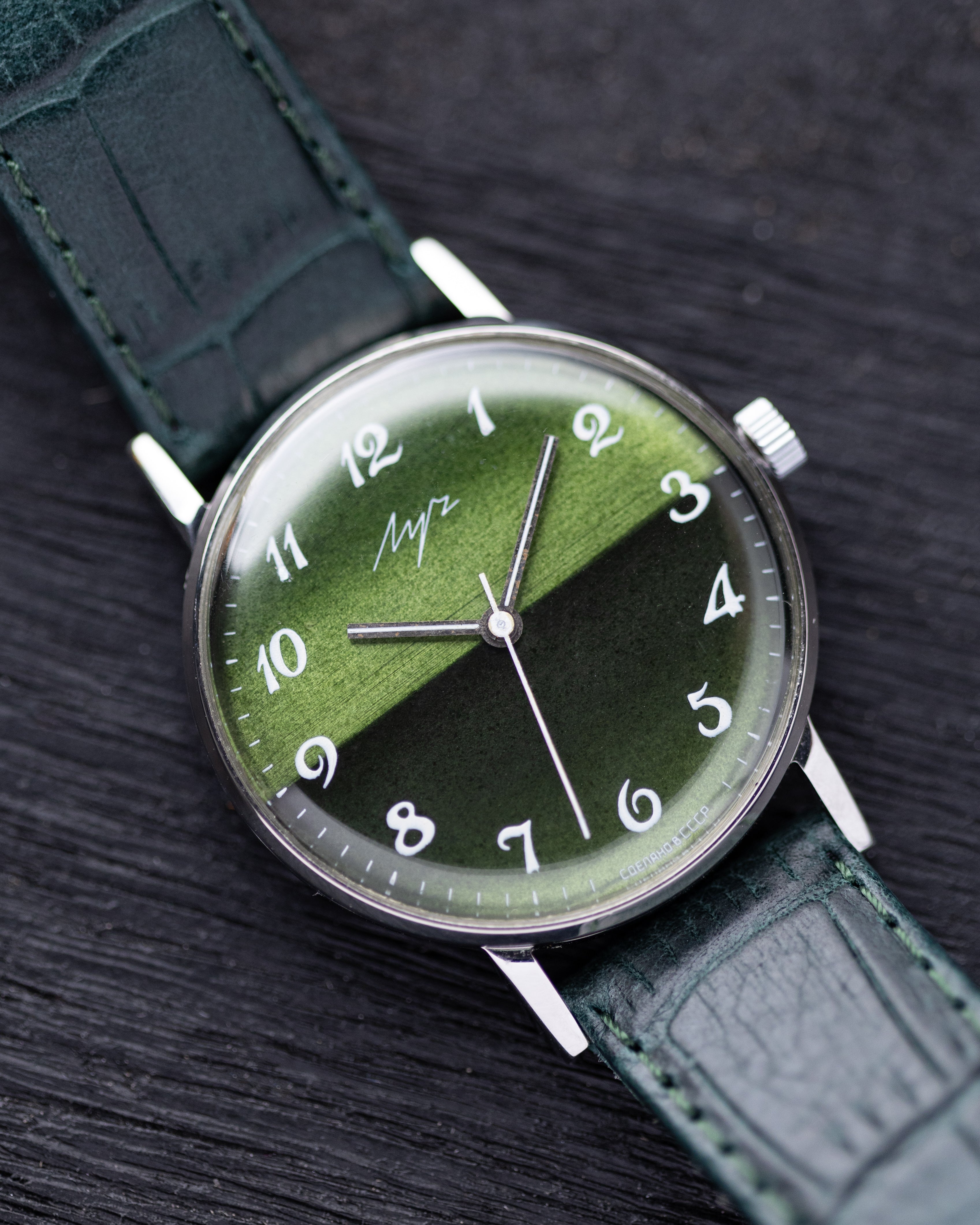 Vintage Soviet Watch "Luch" Unique green dial, Extra slim - DuMarko