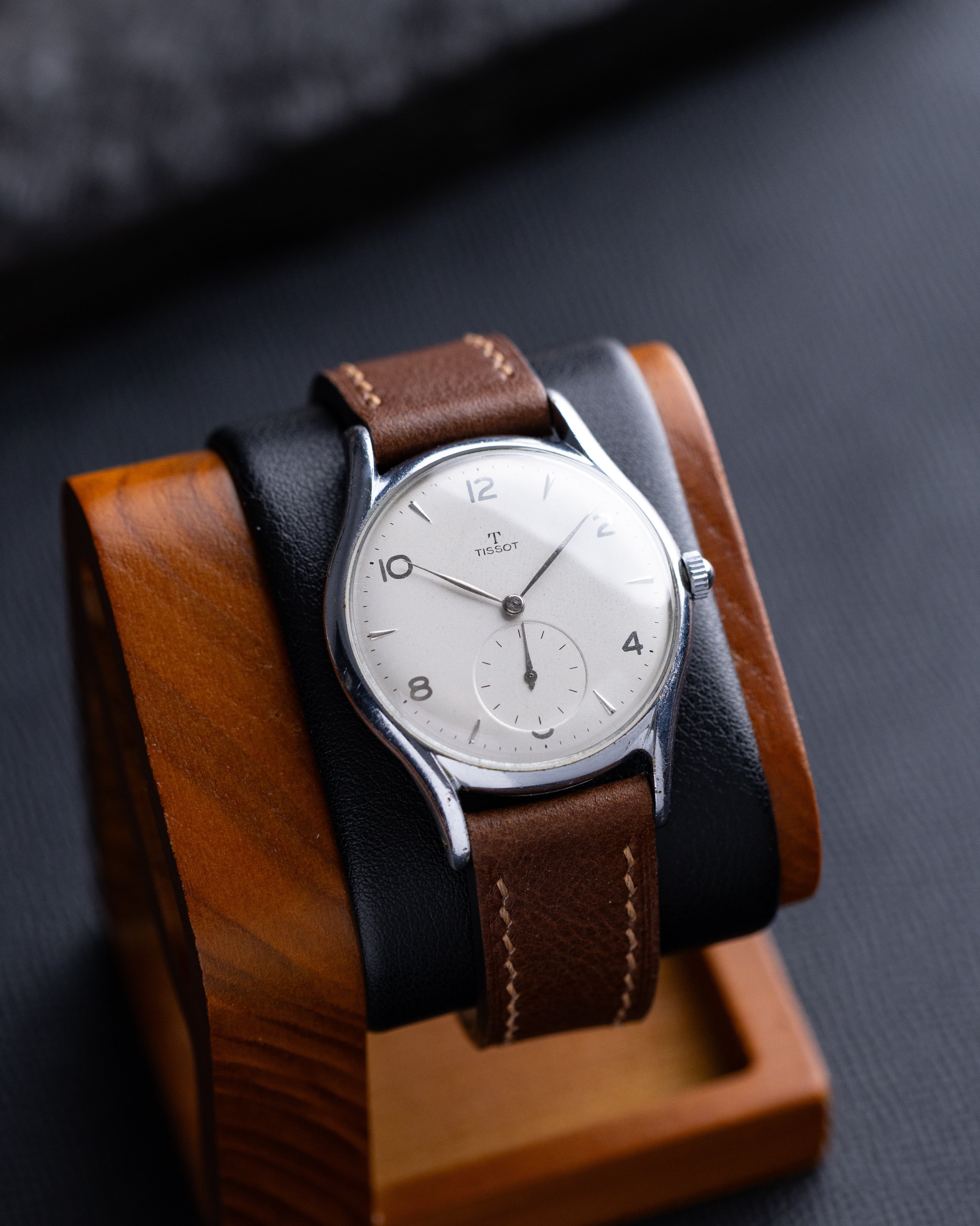 Vintage Tissot Mechanical Watch, Swiss Made - DuMarko