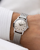 Vintage Universal Genève Calatrava, Patel Style, Ivory Dial, Swiss Watch, Cal. 322 from 1950’s - DuMarko
